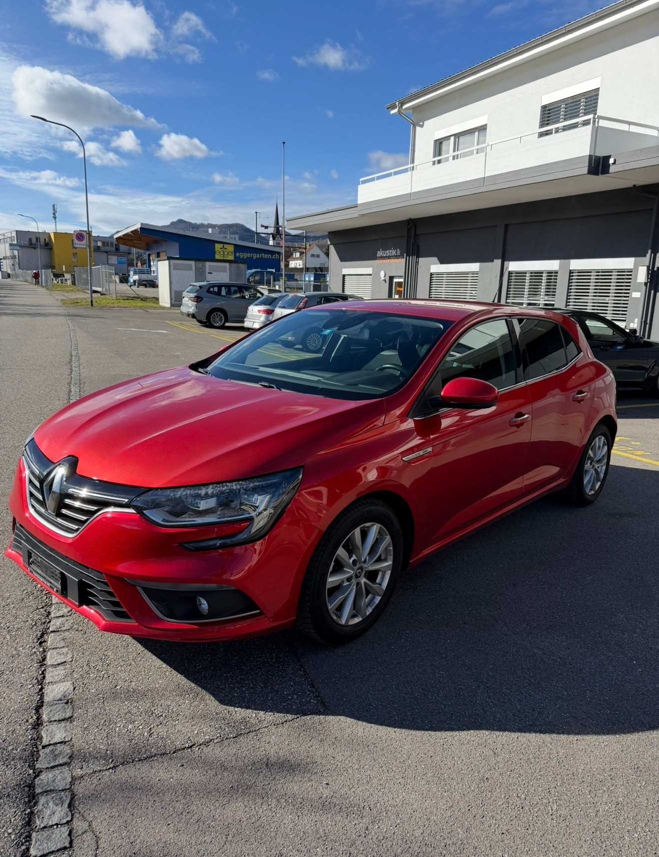 RENAULT Mégane 1.2 16V Turbo Bose-image-4