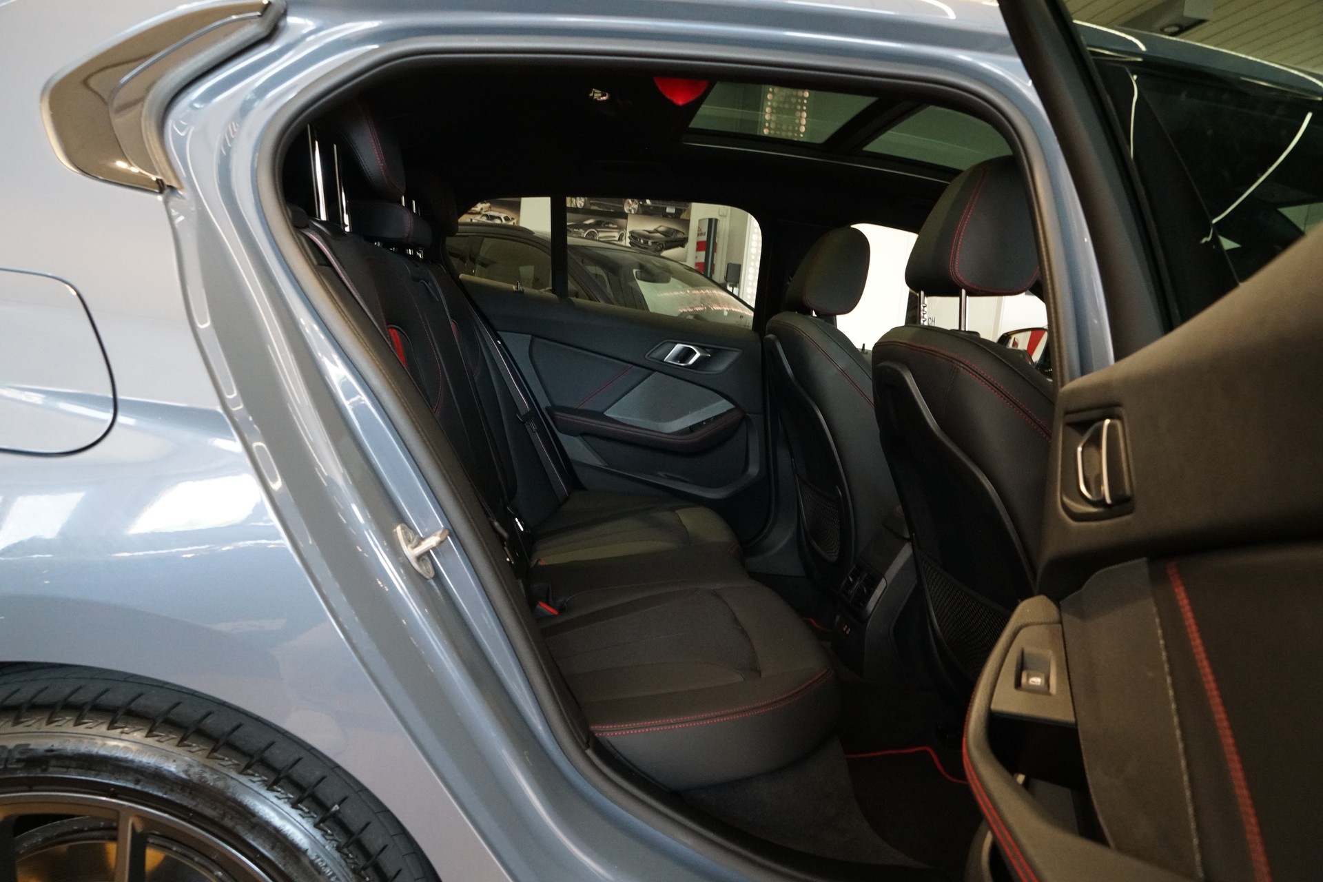 BMW 128ti M Sport Pro Steptronic Individual Lackierung-image-23