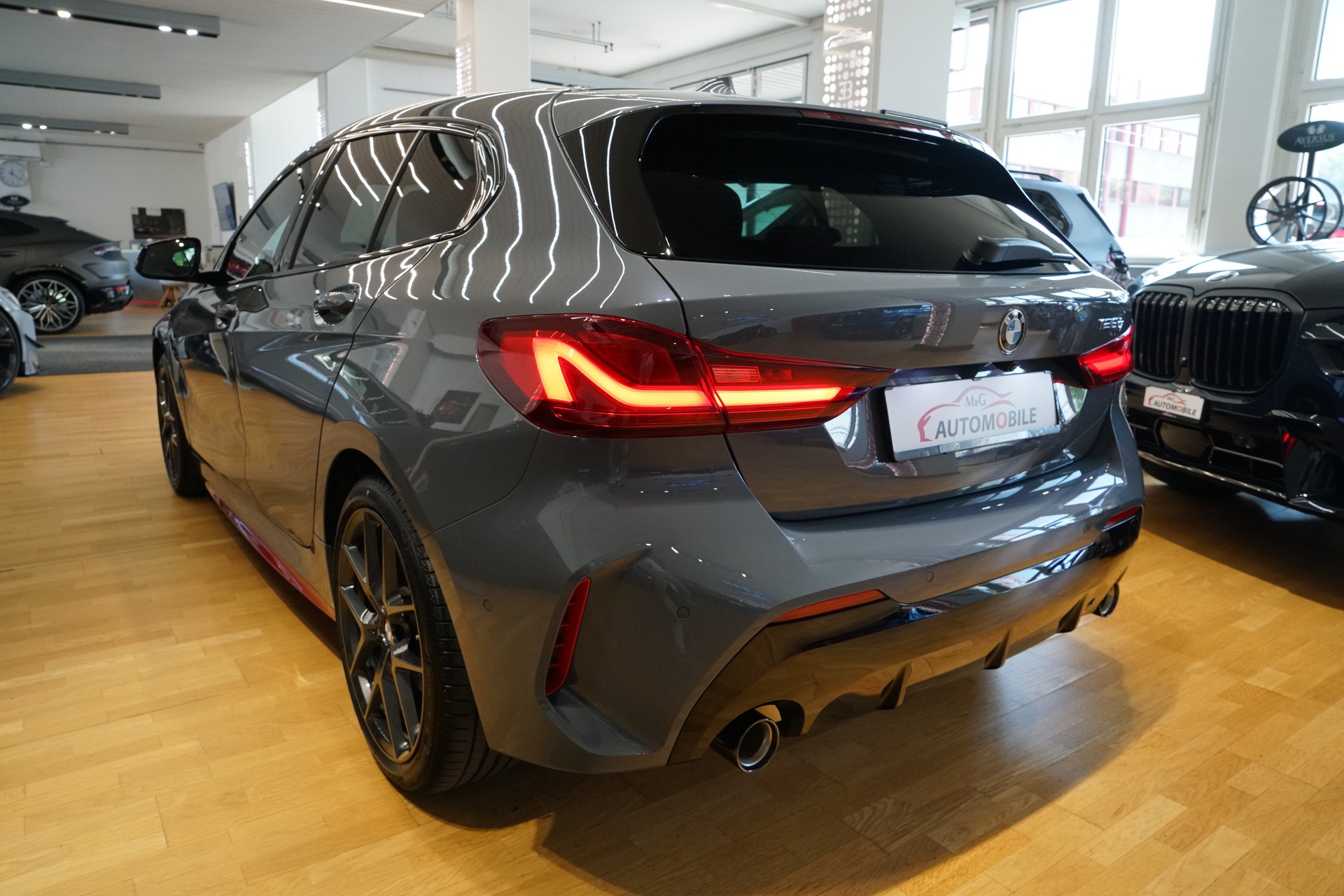BMW 128ti M Sport Pro Steptronic Individual Lackierung-image-6