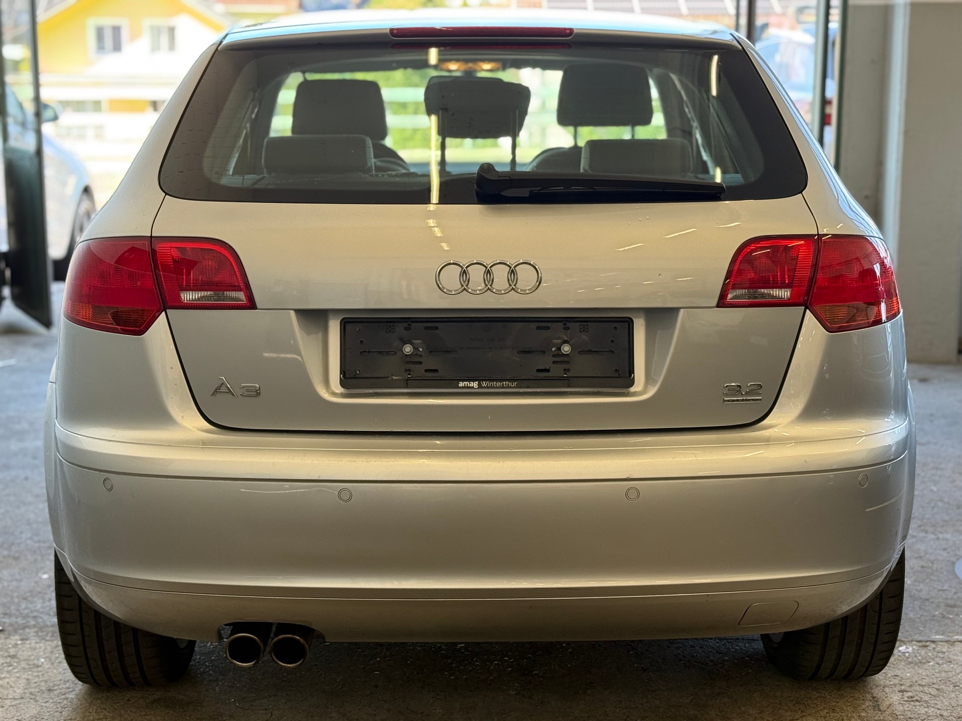 AUDI A3 Sportback 3.2 V6 Ambition quattro-image-3