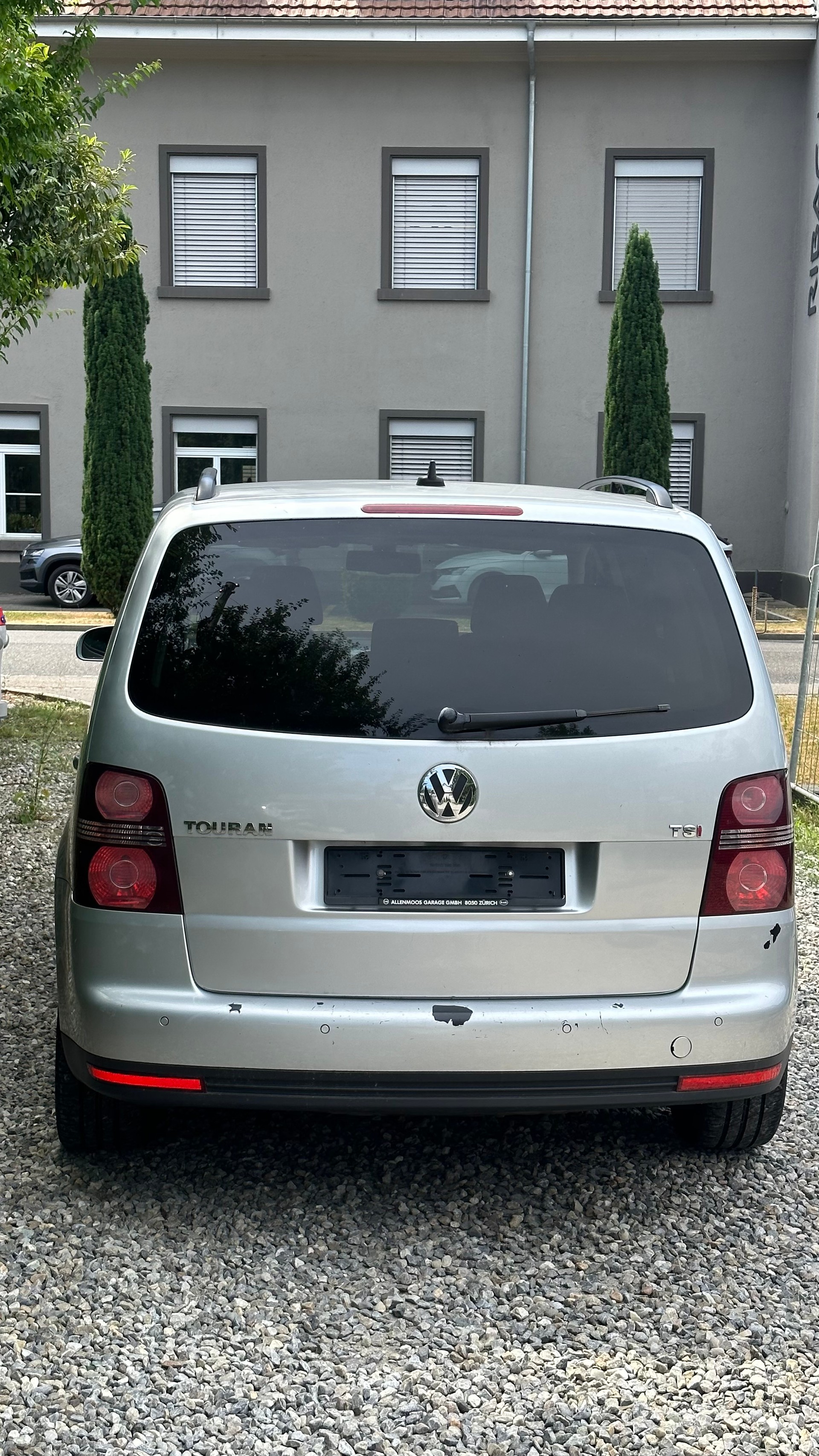 VW Touran 1.4 TSI Trendline-image-4