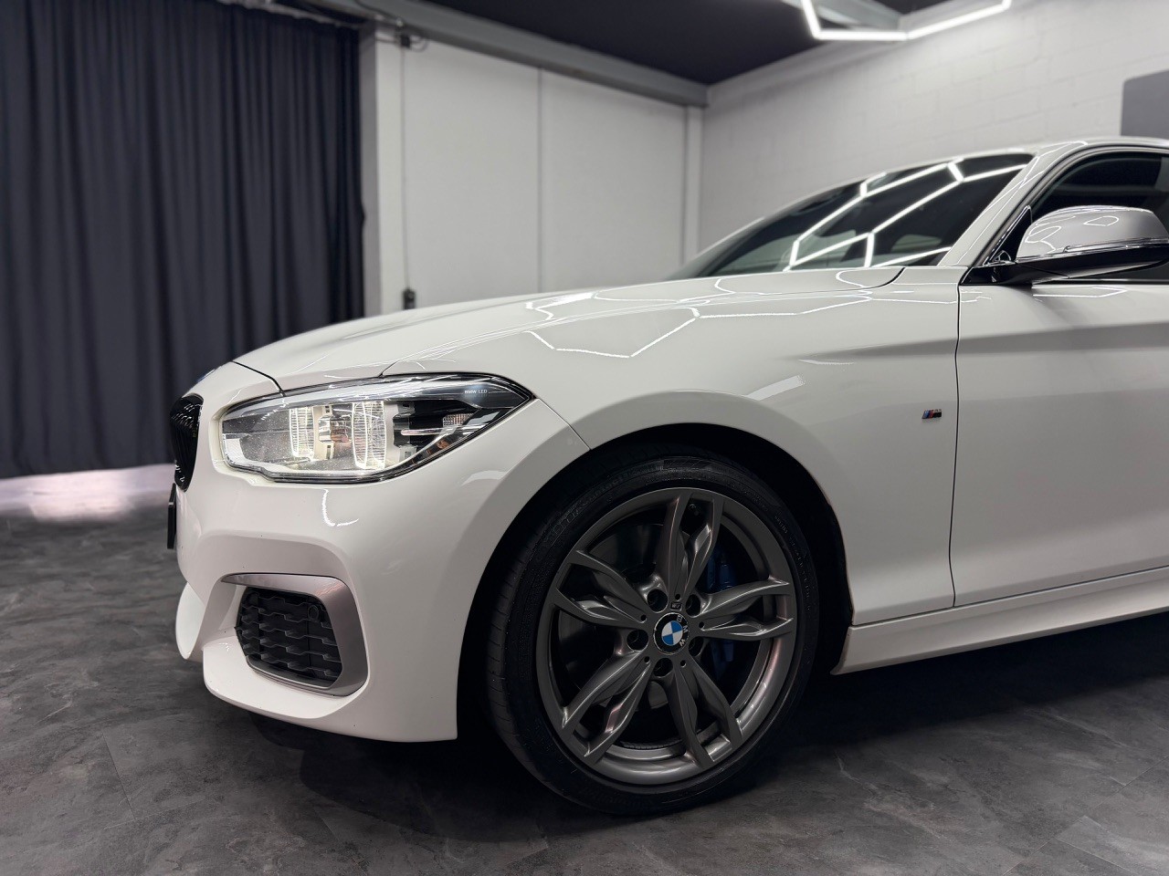 BMW M140i xDrive Steptronic | M-Performance | Harman/Kardon | Rückfahrkamera | CH-Auto-image-4