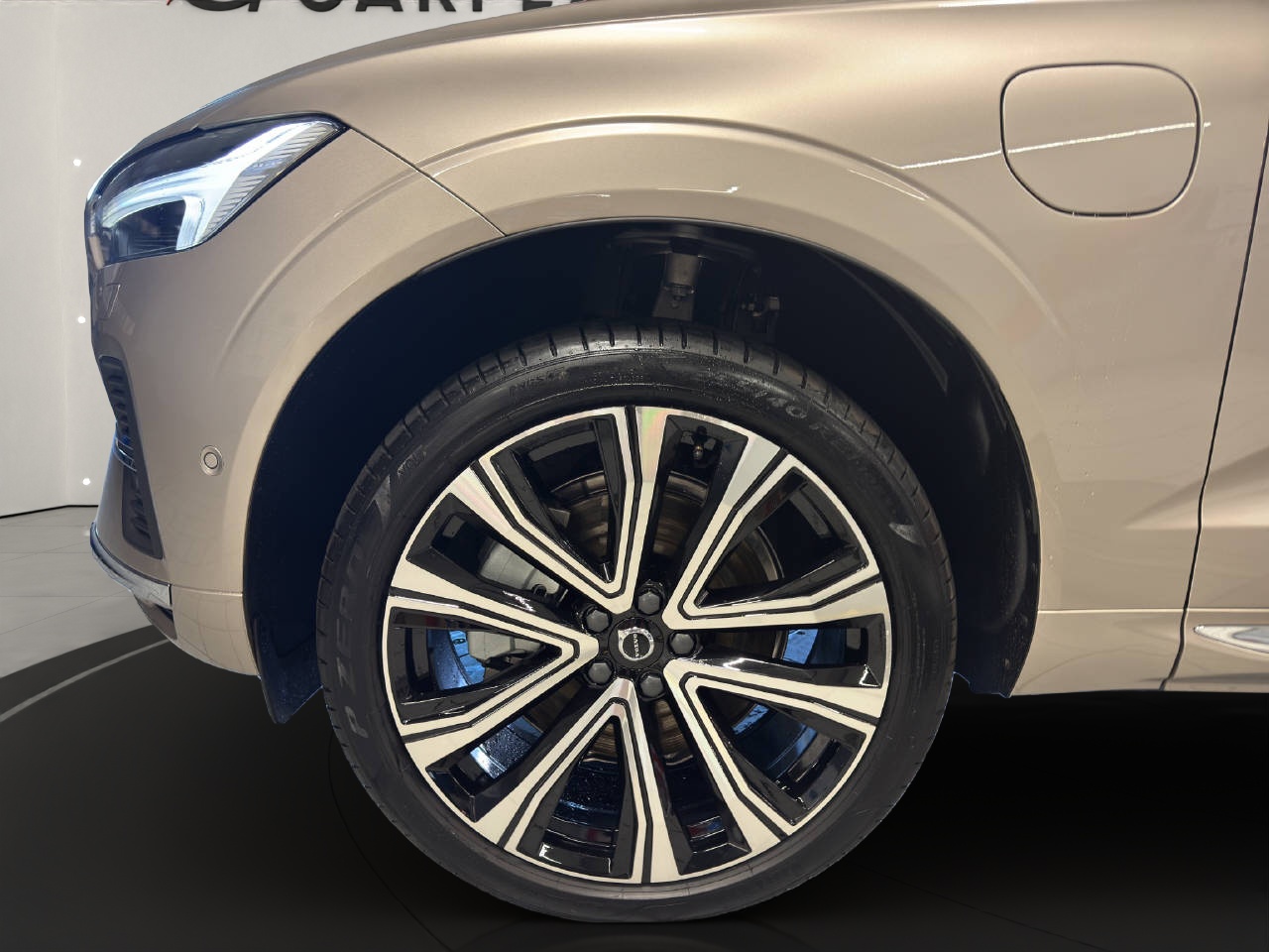VOLVO XC60 2.0 T8 TE Ultimate Bright eAWD-image-5