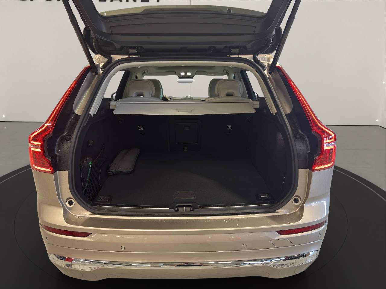 VOLVO XC60 2.0 T8 TE Ultimate Bright eAWD-image-12