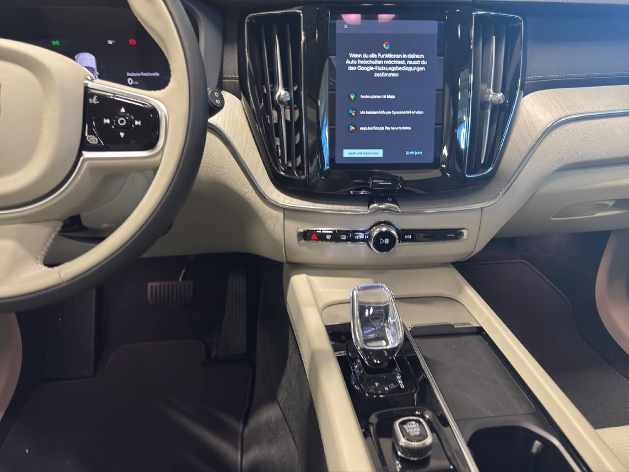VOLVO XC60 2.0 T8 TE Ultimate Bright eAWD-image-11
