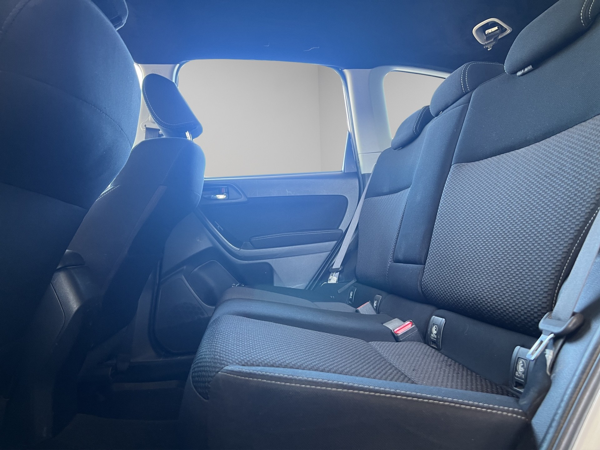 SUBARU Forester 2.0i Swiss-image-6