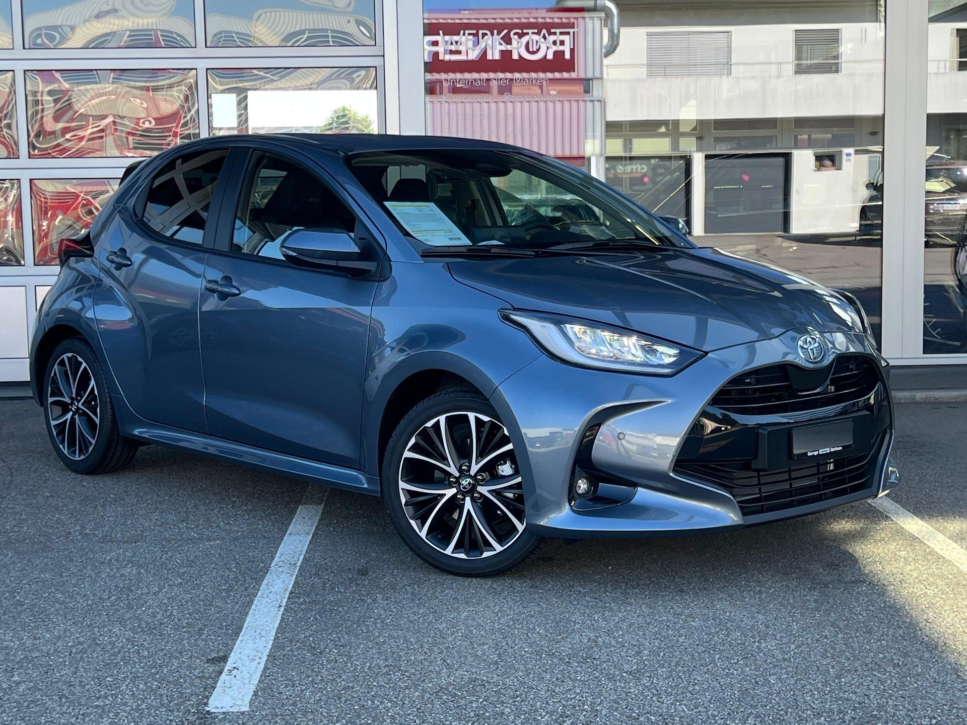 TOYOTA Yaris 1.5 VVT-i HSD Trend