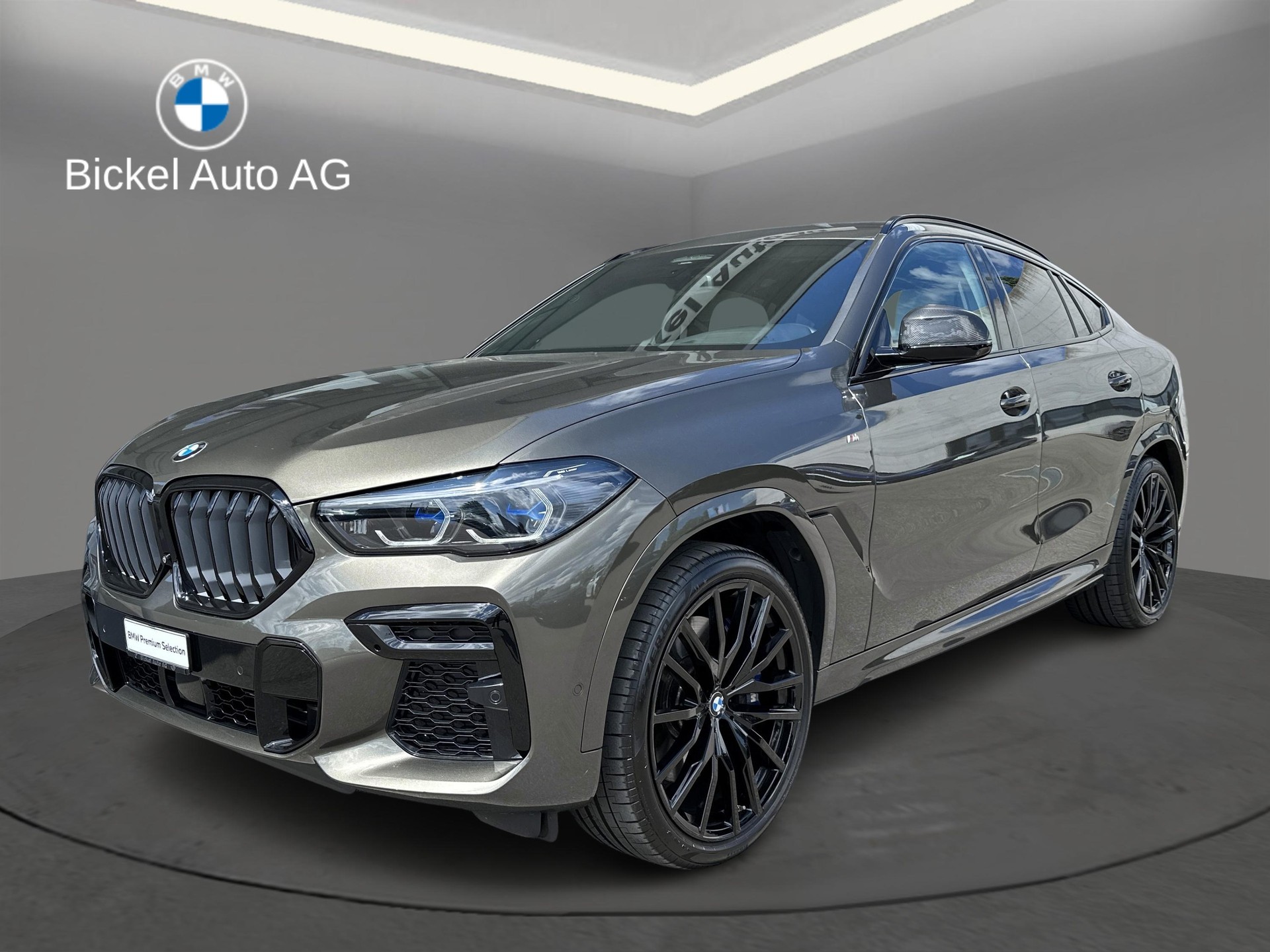 BMW X6 M50i