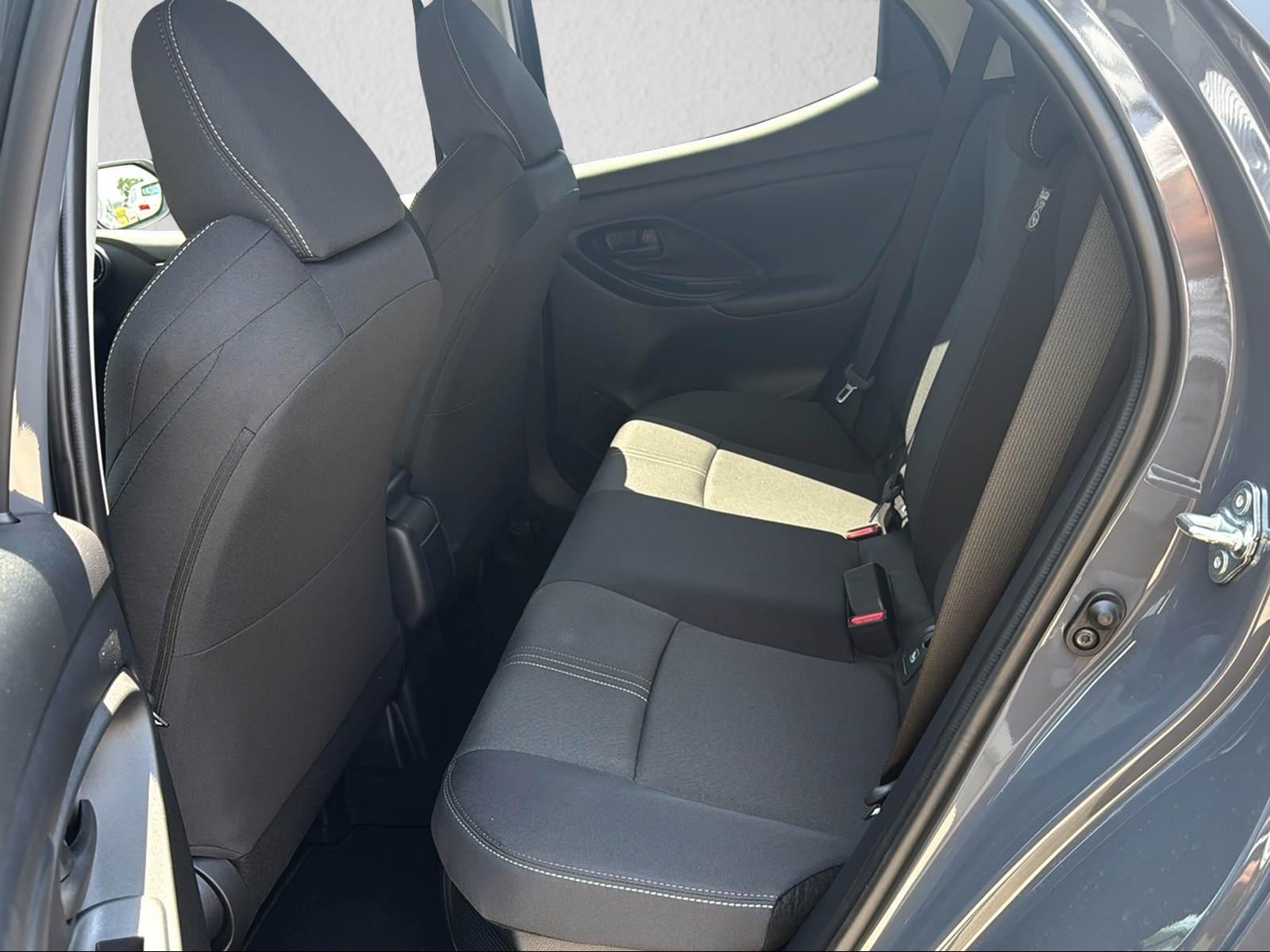 TOYOTA Yaris 1.5 VVT-i HSD Trend-image-6