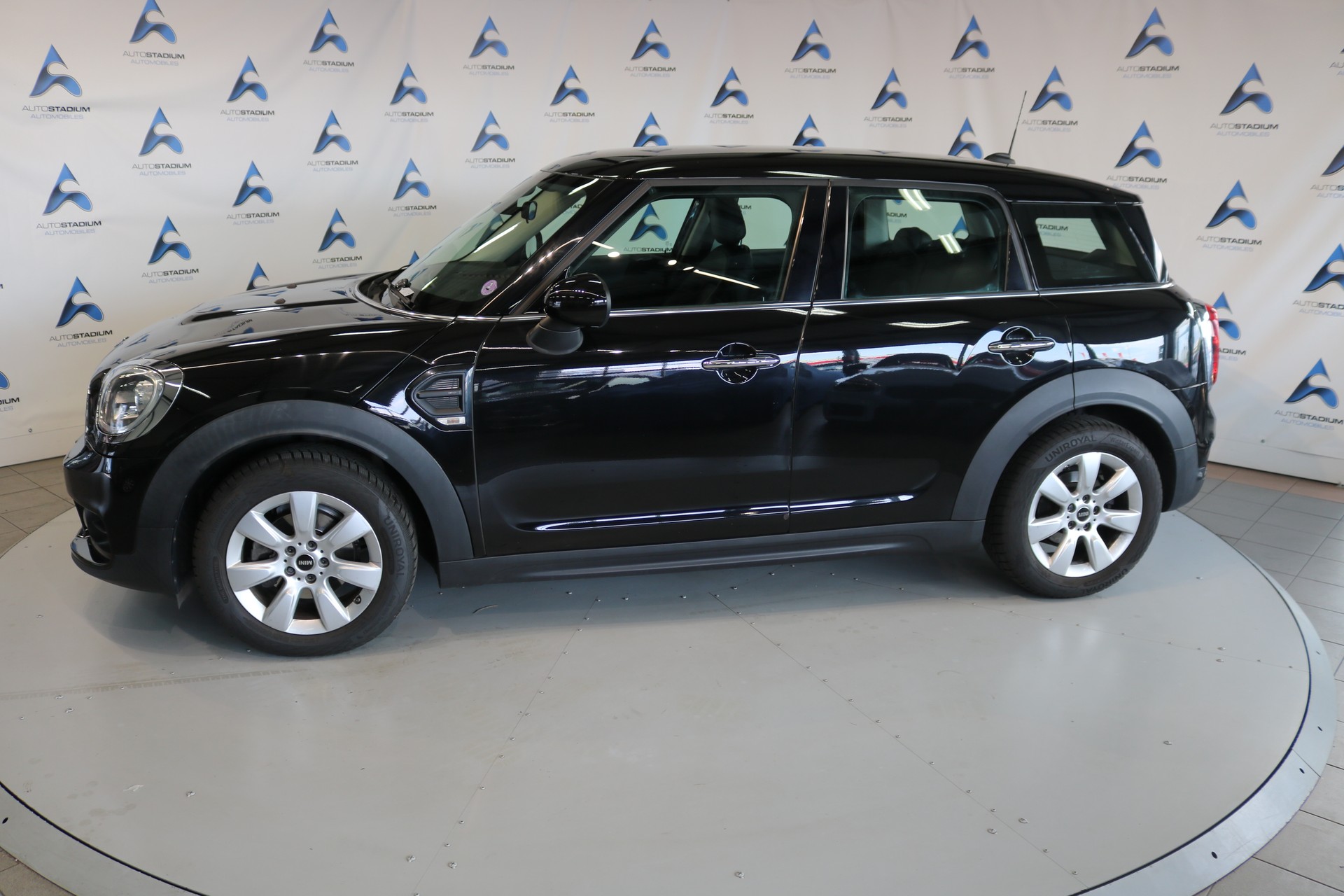 MINI Countryman One FWD-image-13