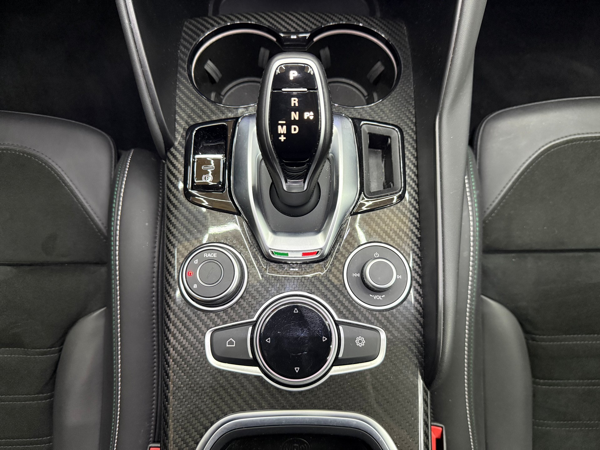 ALFA ROMEO Giulia 2.9 V6 Quadrifoglio Automatic-image-10