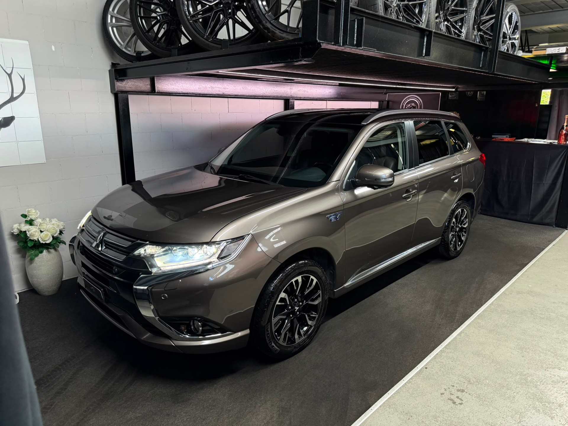MITSUBISHI Outlander 2.0 PHEV Diamond 4WD Automatic