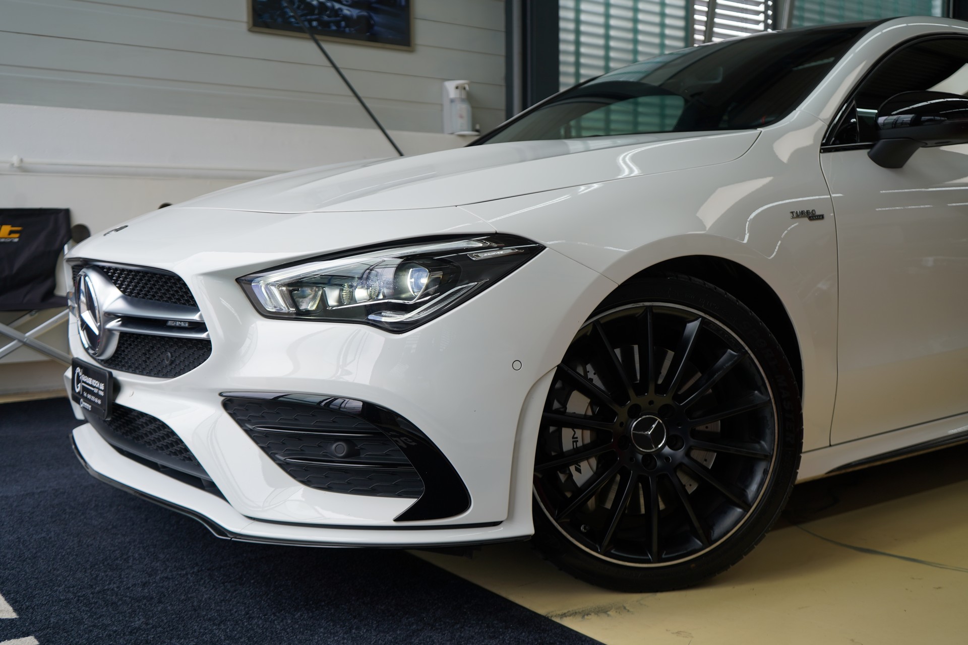MERCEDES-BENZ CLA 35 AMG 4Matic 7G-DCT-showroom-element-3