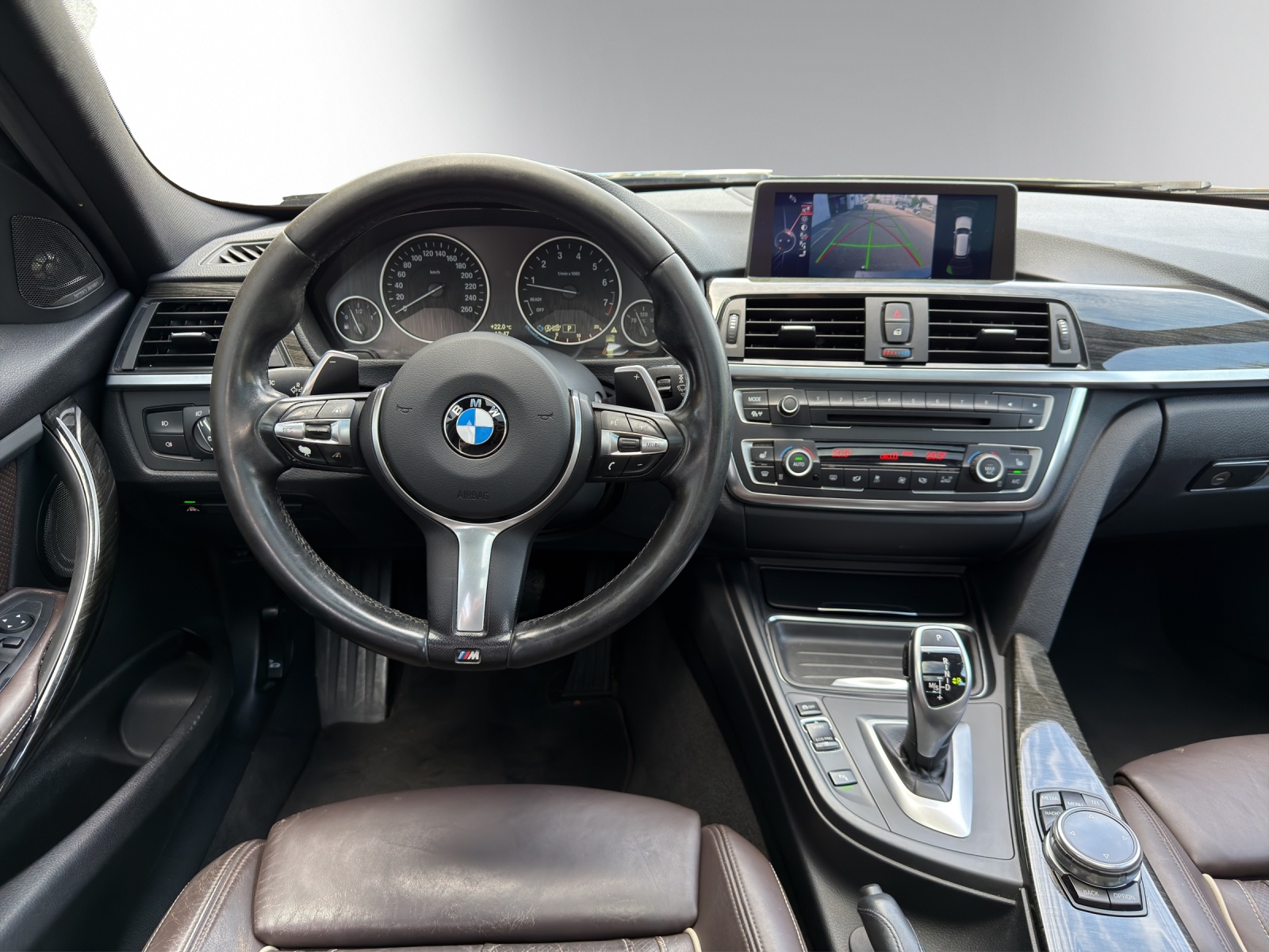 BMW 335i xDrive SAG Touring-image-7