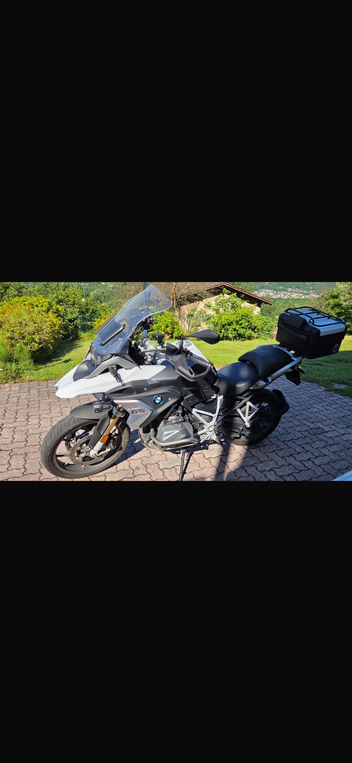 BMW R 1250 GS-image-1