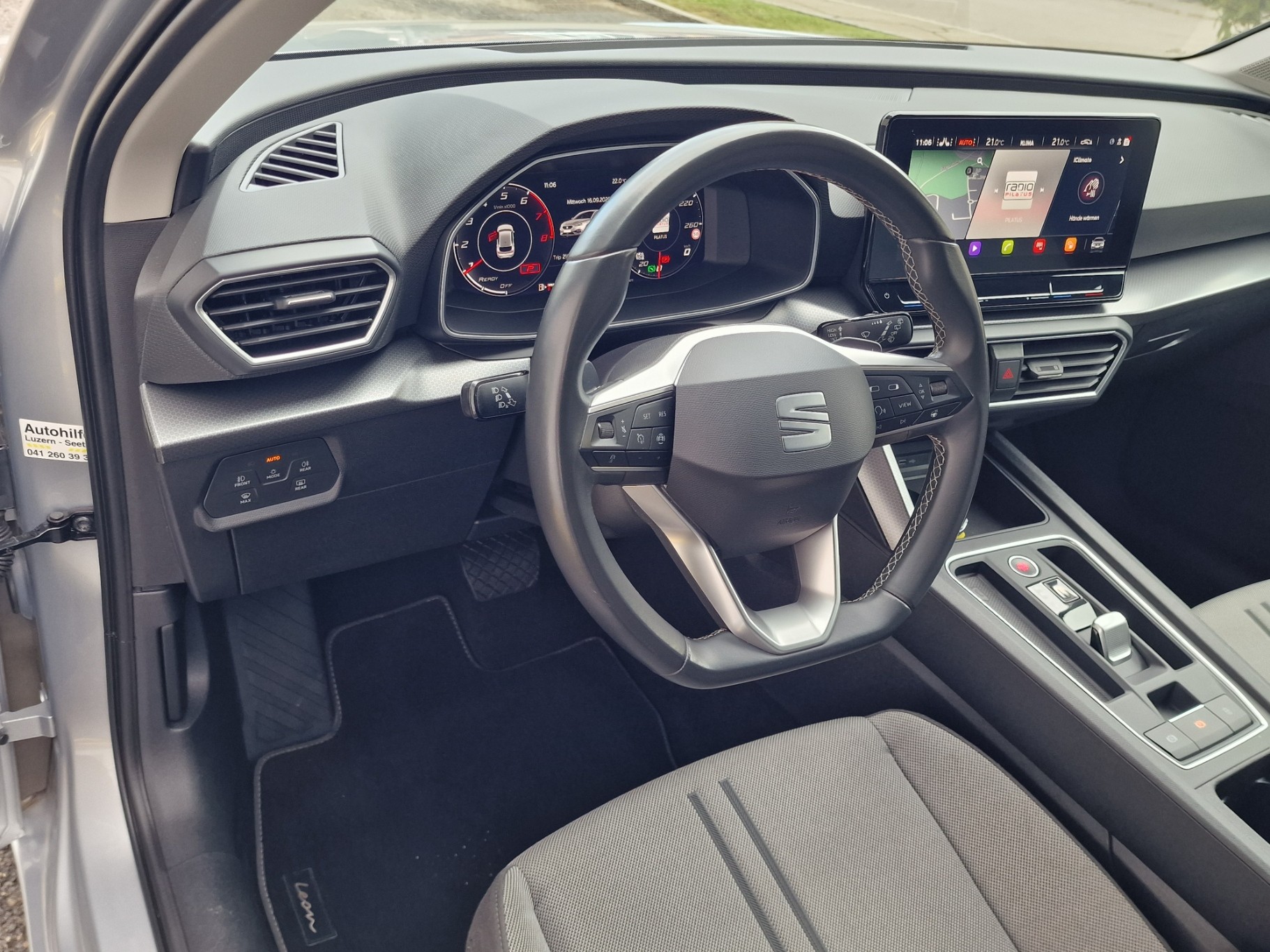 SEAT Leon 1.0 eTSI mHEV Style-image-8