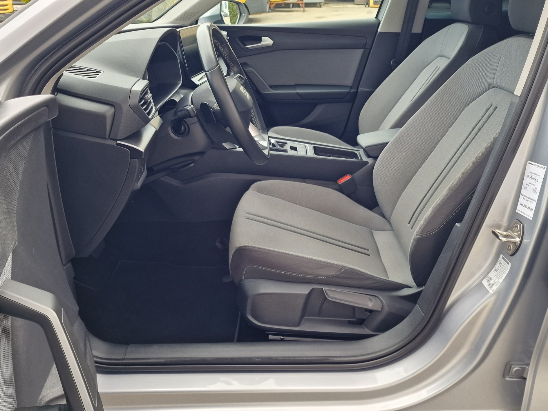 SEAT Leon 1.0 eTSI mHEV Style-image-7
