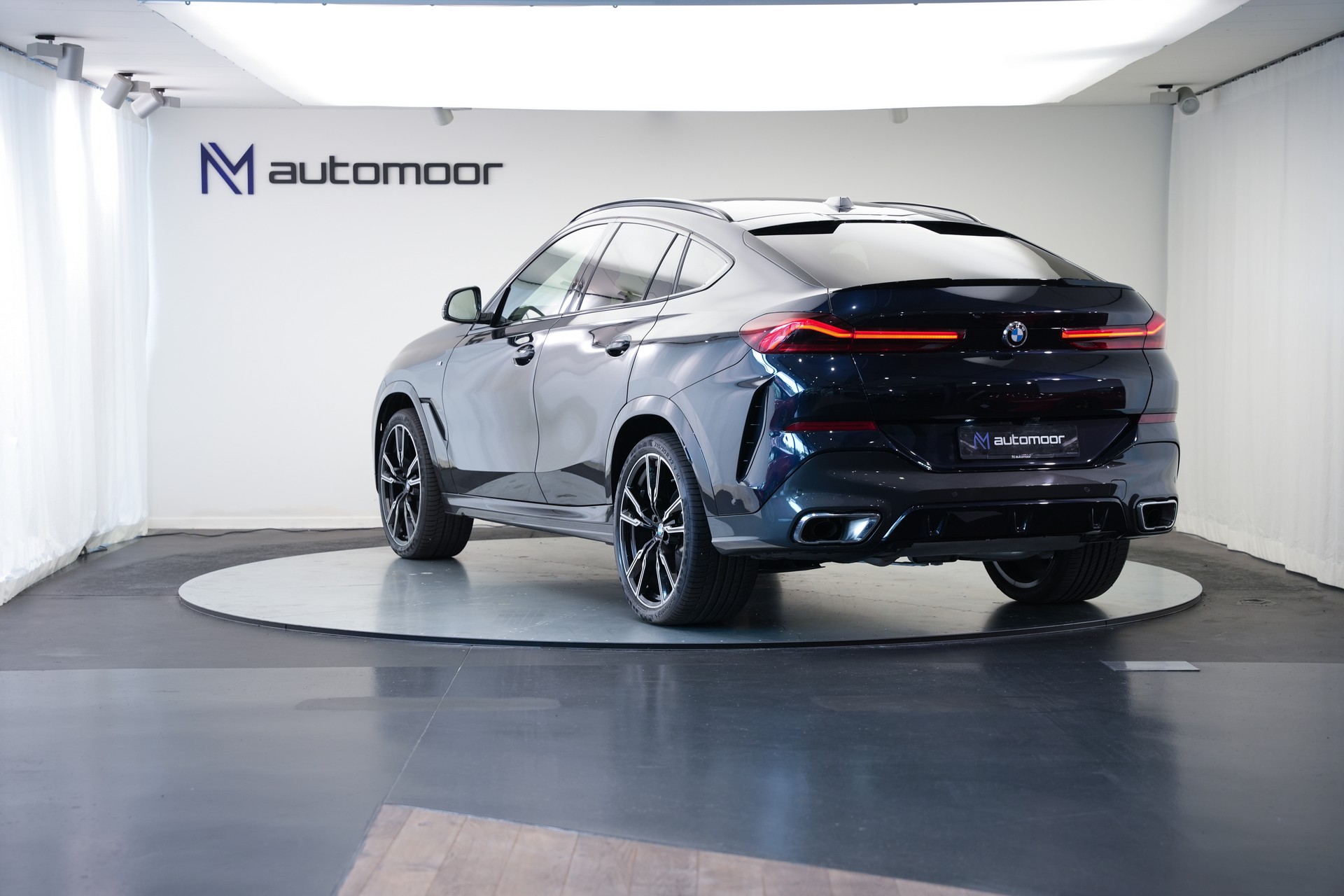 BMW X6 xDrive 48V 40d M Sport Steptronic *Integral Lenkung* *AHK* *Iconic Glow*-image-6