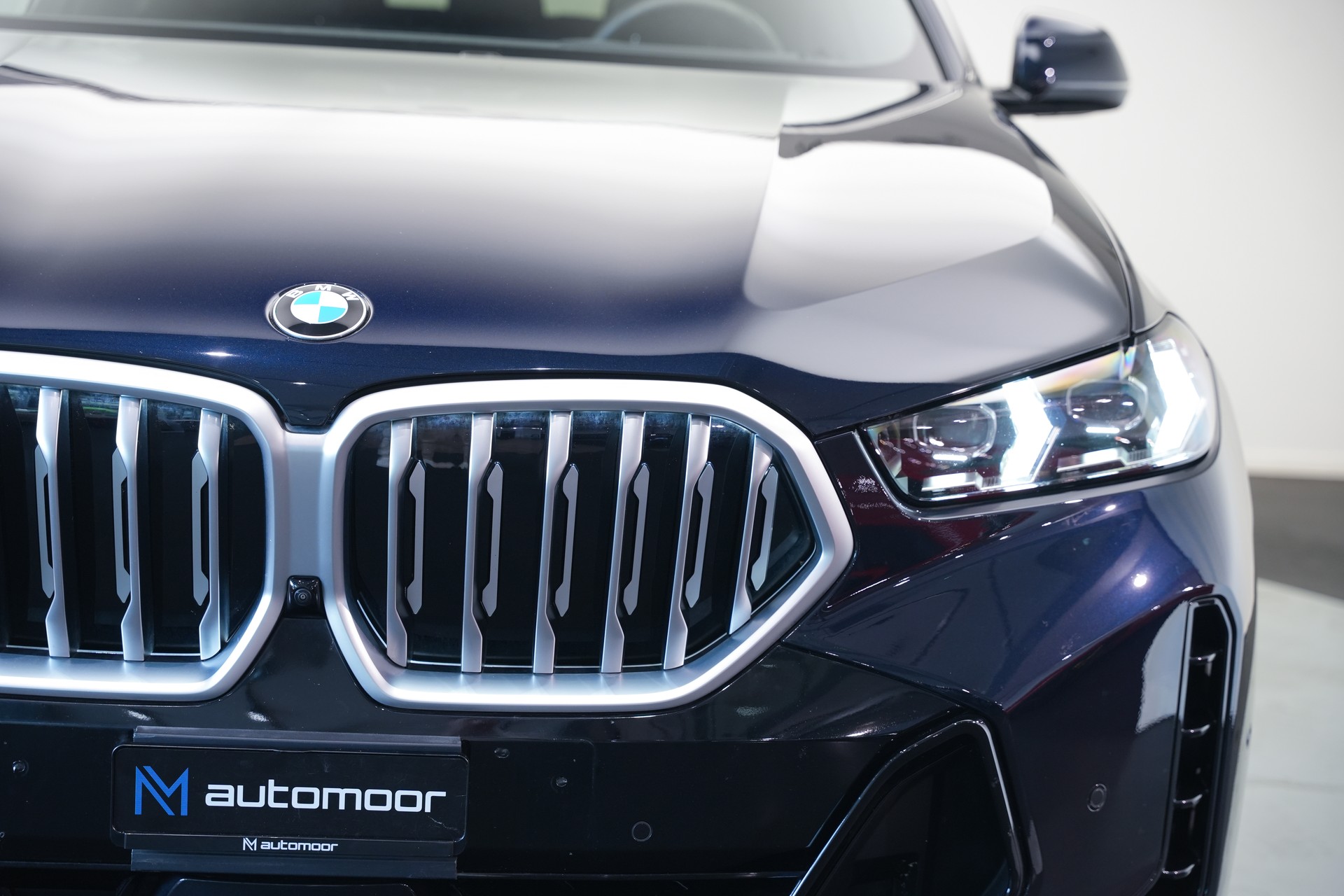 BMW X6 xDrive 48V 40d M Sport Steptronic *Integral Lenkung* *AHK* *Iconic Glow*-image-52