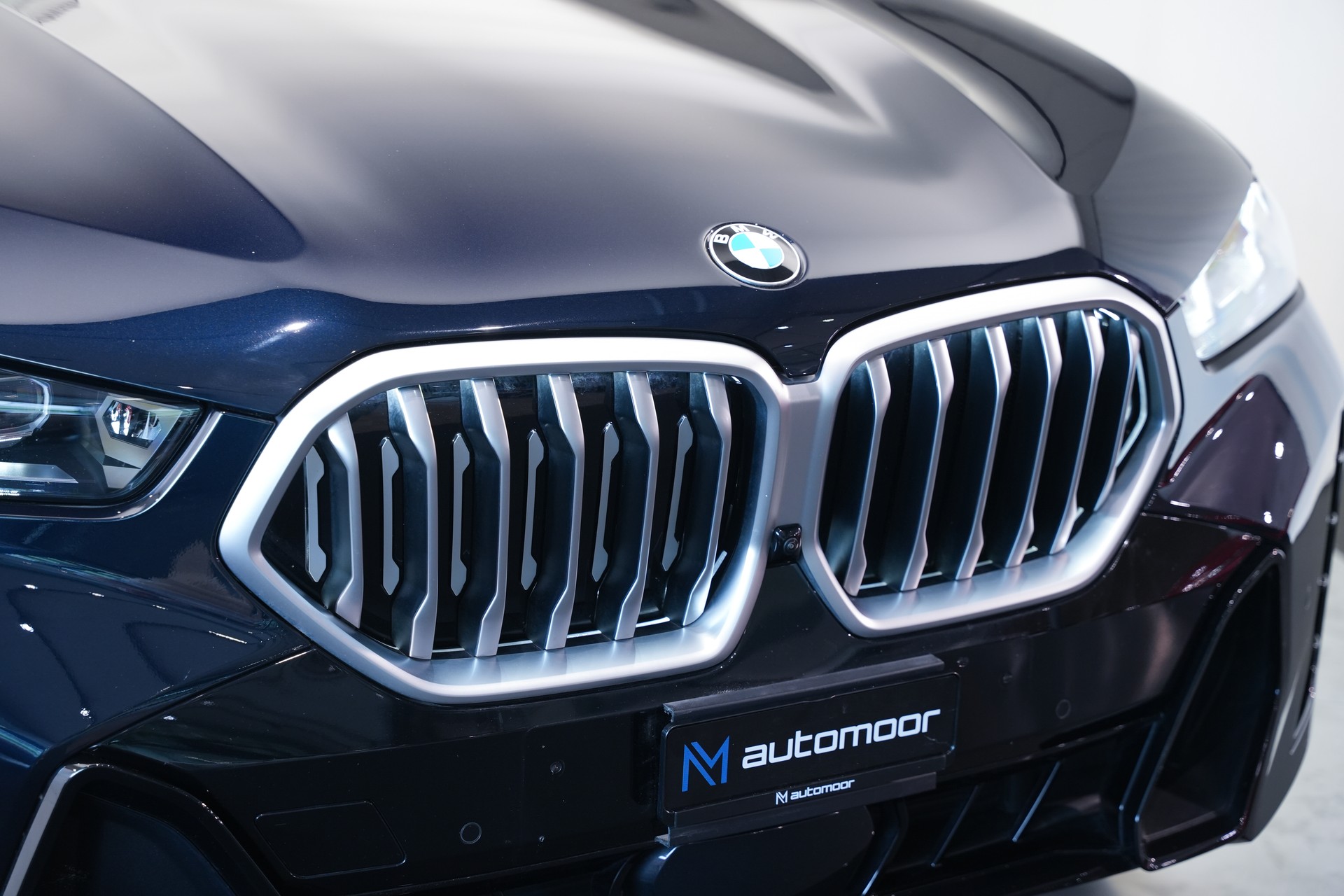 BMW X6 xDrive 48V 40d M Sport Steptronic *Integral Lenkung* *AHK* *Iconic Glow*-image-54