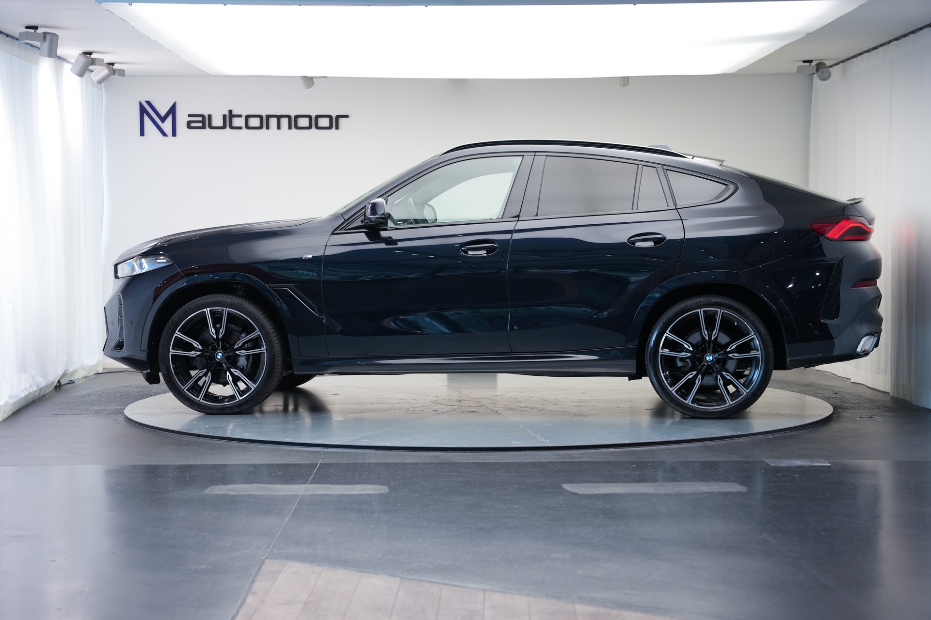 BMW X6 xDrive 48V 40d M Sport Steptronic *Integral Lenkung* *AHK* *Iconic Glow*-image-7