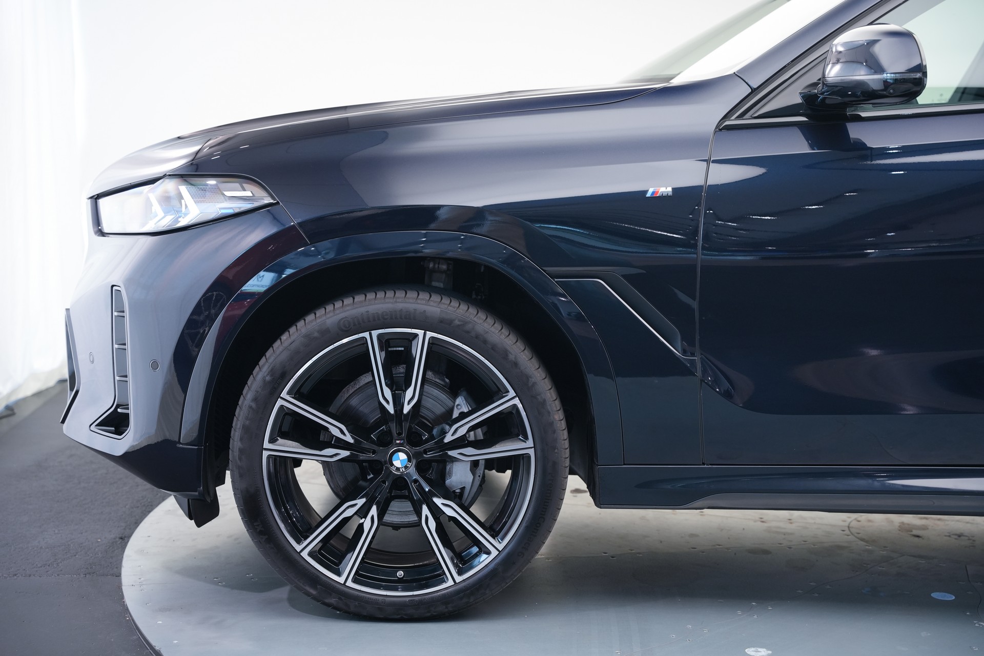 BMW X6 xDrive 48V 40d M Sport Steptronic *Integral Lenkung* *AHK* *Iconic Glow*-image-50