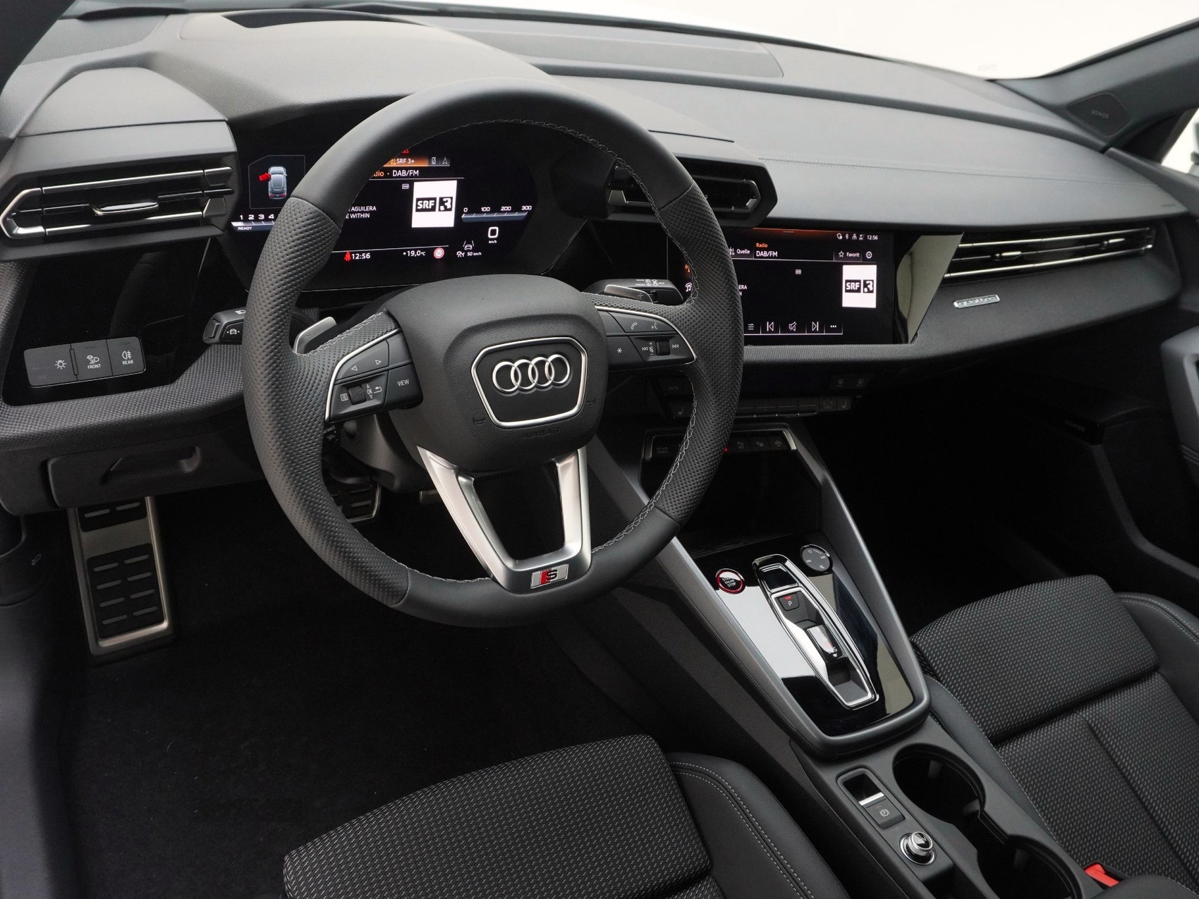 AUDI S3 Sportback 2.0 T FSI quattro S-Tronic-image-10