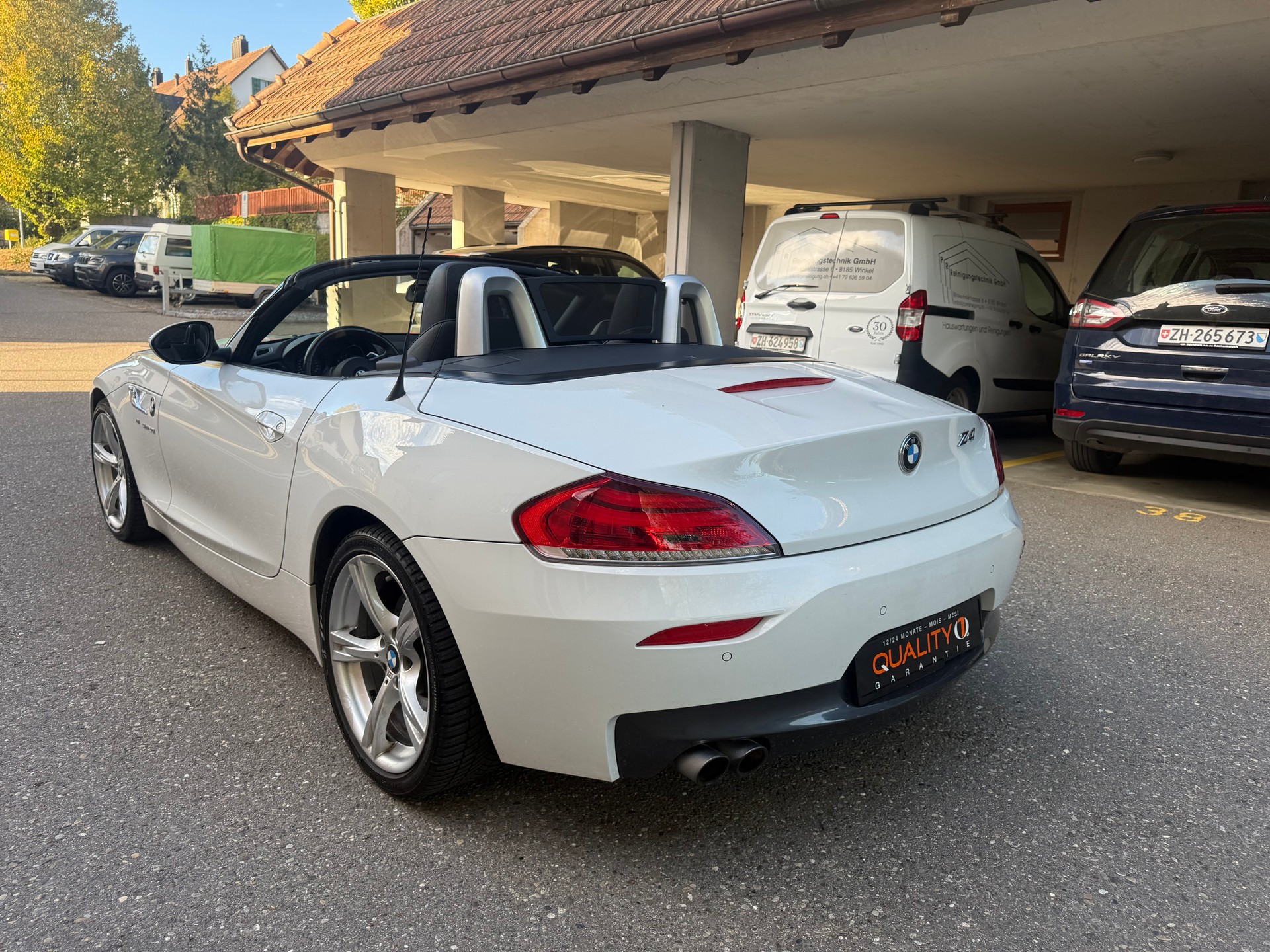 BMW Z4 sDrive20i Steptronic-showroom-element-3