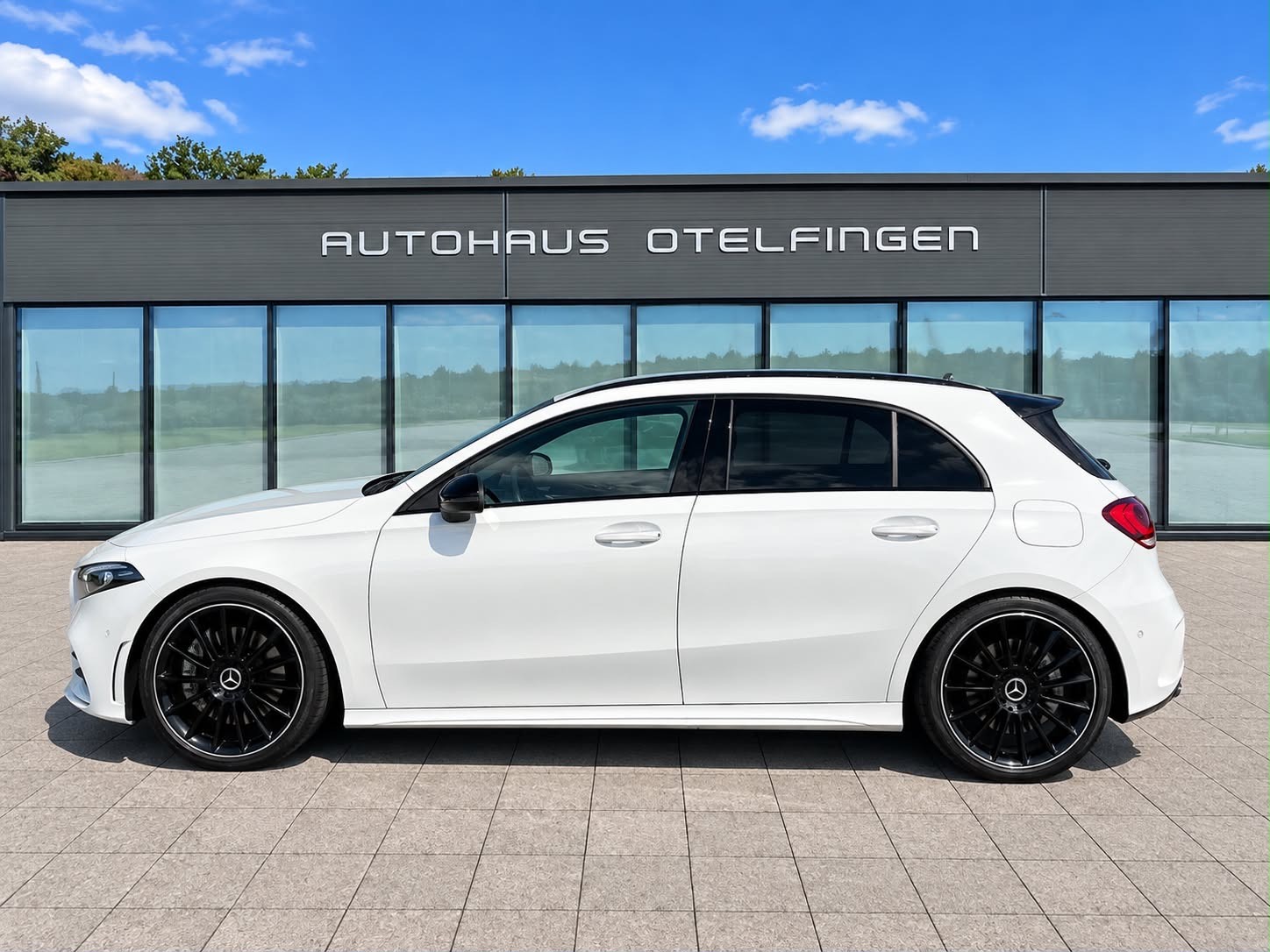 MERCEDES-BENZ A 250 AMG Line 4m