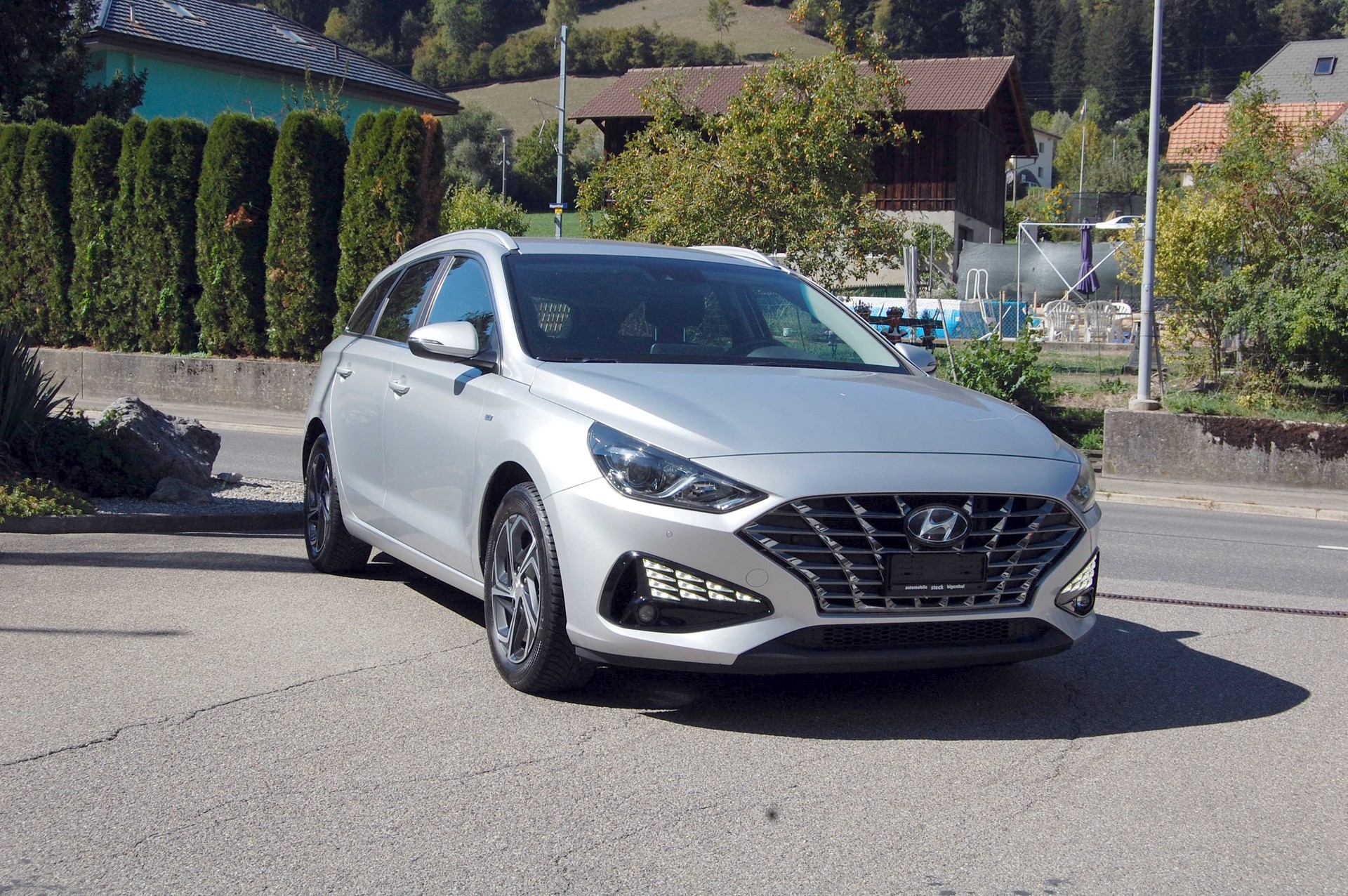 HYUNDAI i30 Wagon 1.5 T-GDi Amplia 48V MH DCT-showroom-element-2