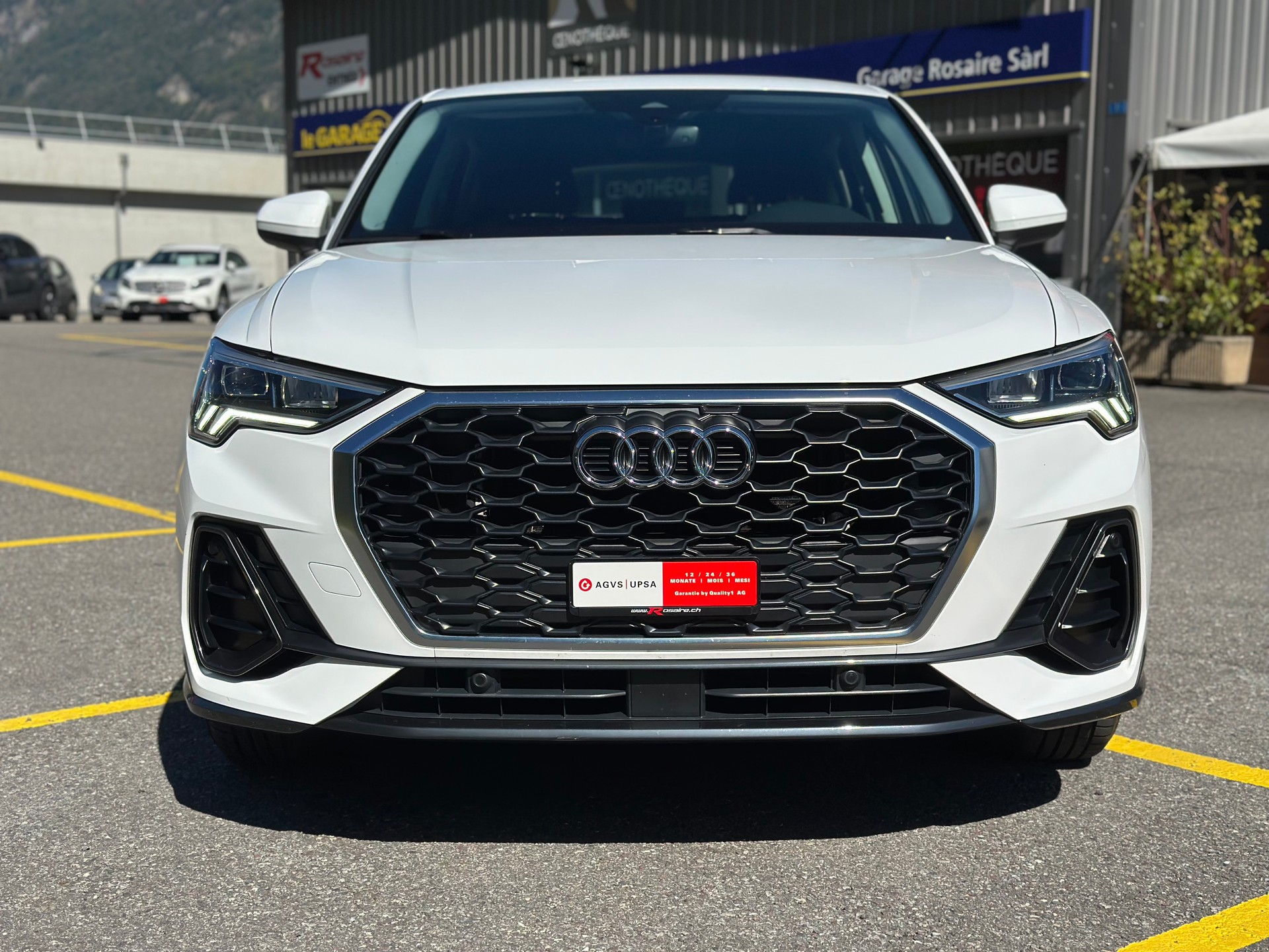 AUDI Q3 Sportback 35 TFSI Attraction S-tronic-showroom-element-2