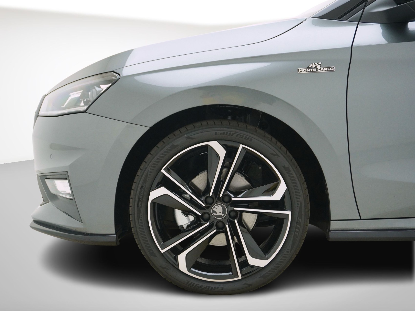SKODA Fabia 1.5 TSI Monte Carlo DSG-image-8