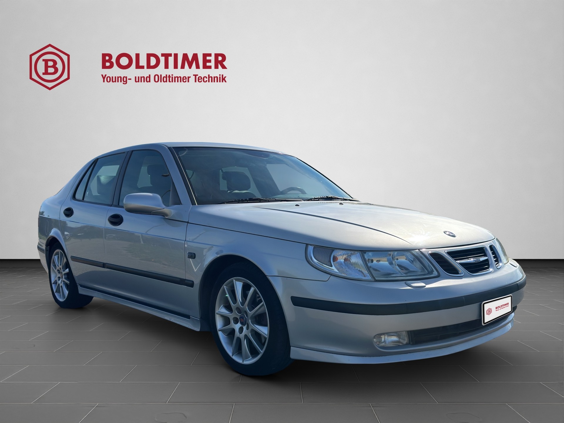 SAAB 9-5 2.3T Aero-image-7