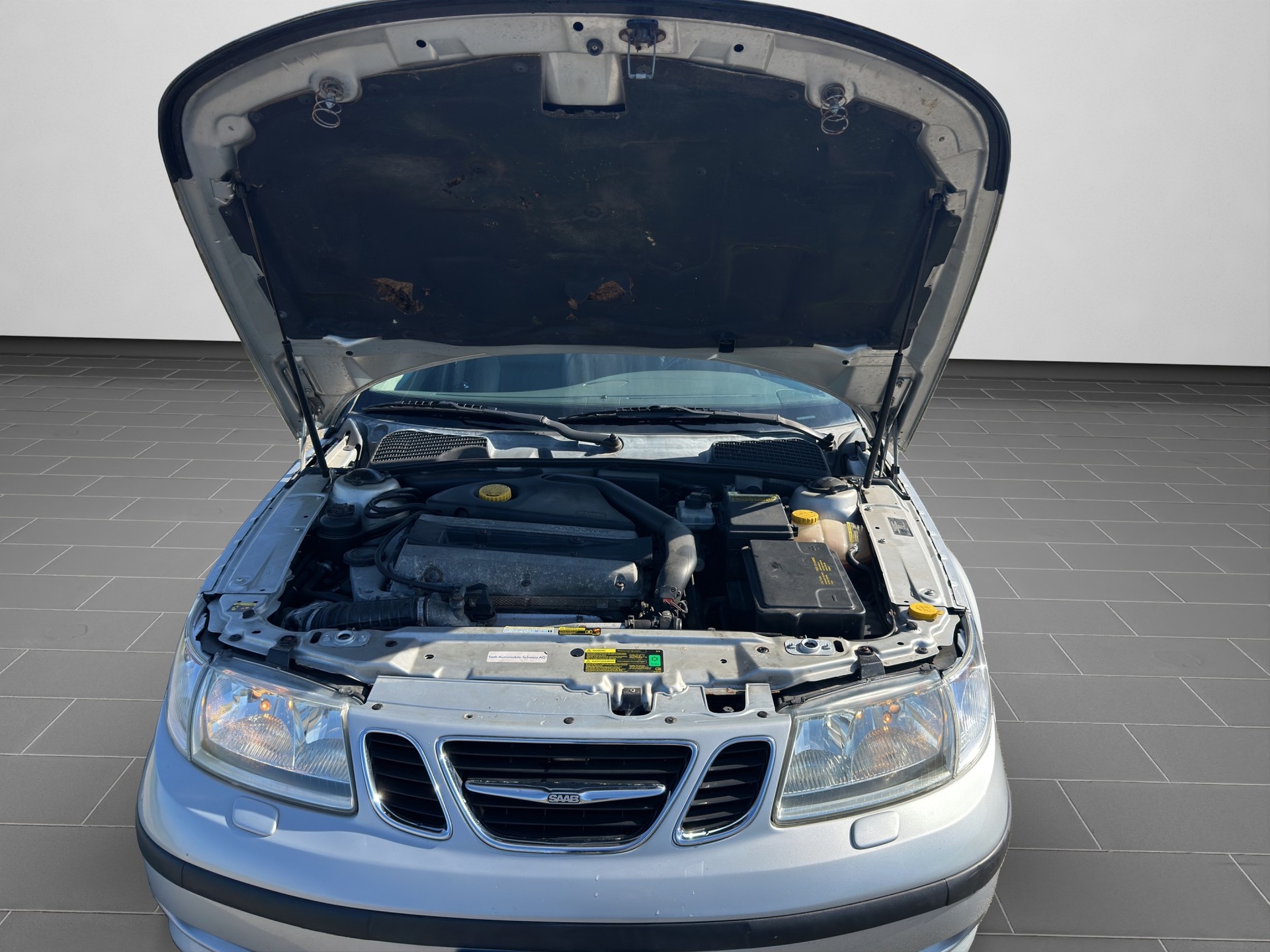 SAAB 9-5 2.3T Aero-image-15