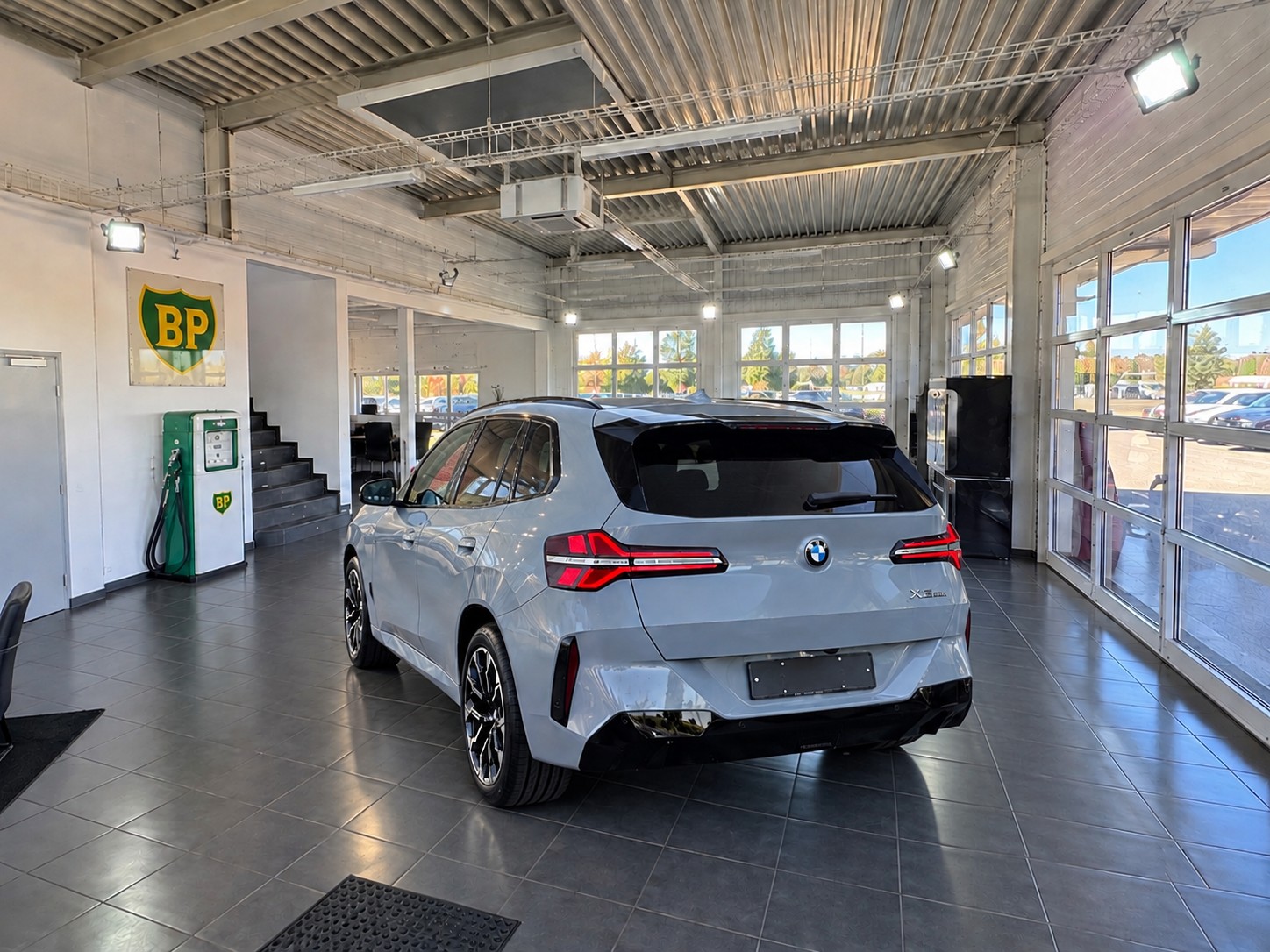BMW X3 xDrive 20i 48V M Sport Pro + AHK 2400kg + Werksgarantie 07.2030-showroom-element-1