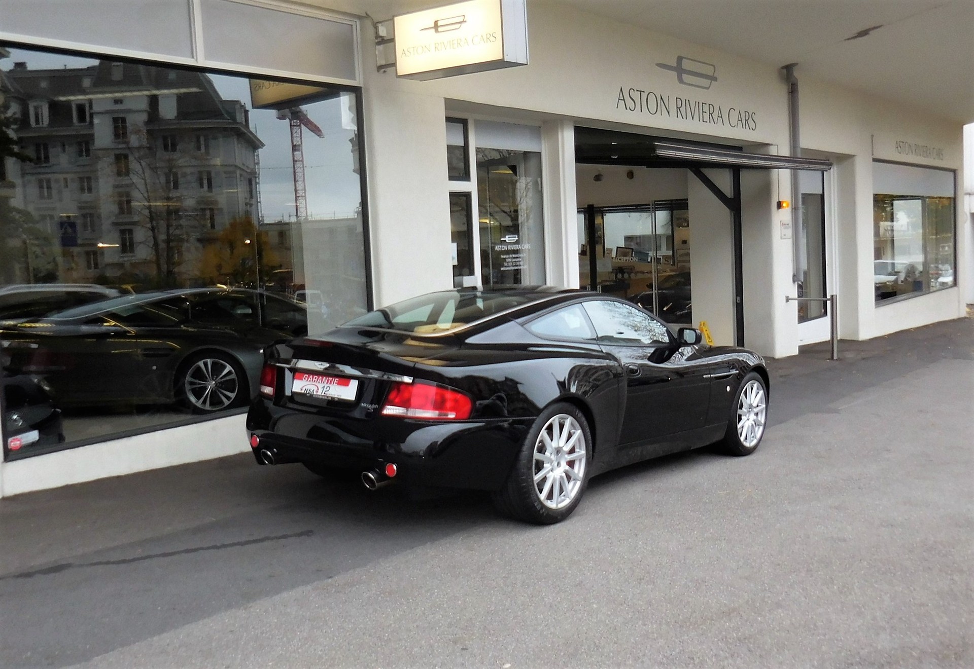 ASTON MARTIN Vanquish V12 S 5.9-48-image-4