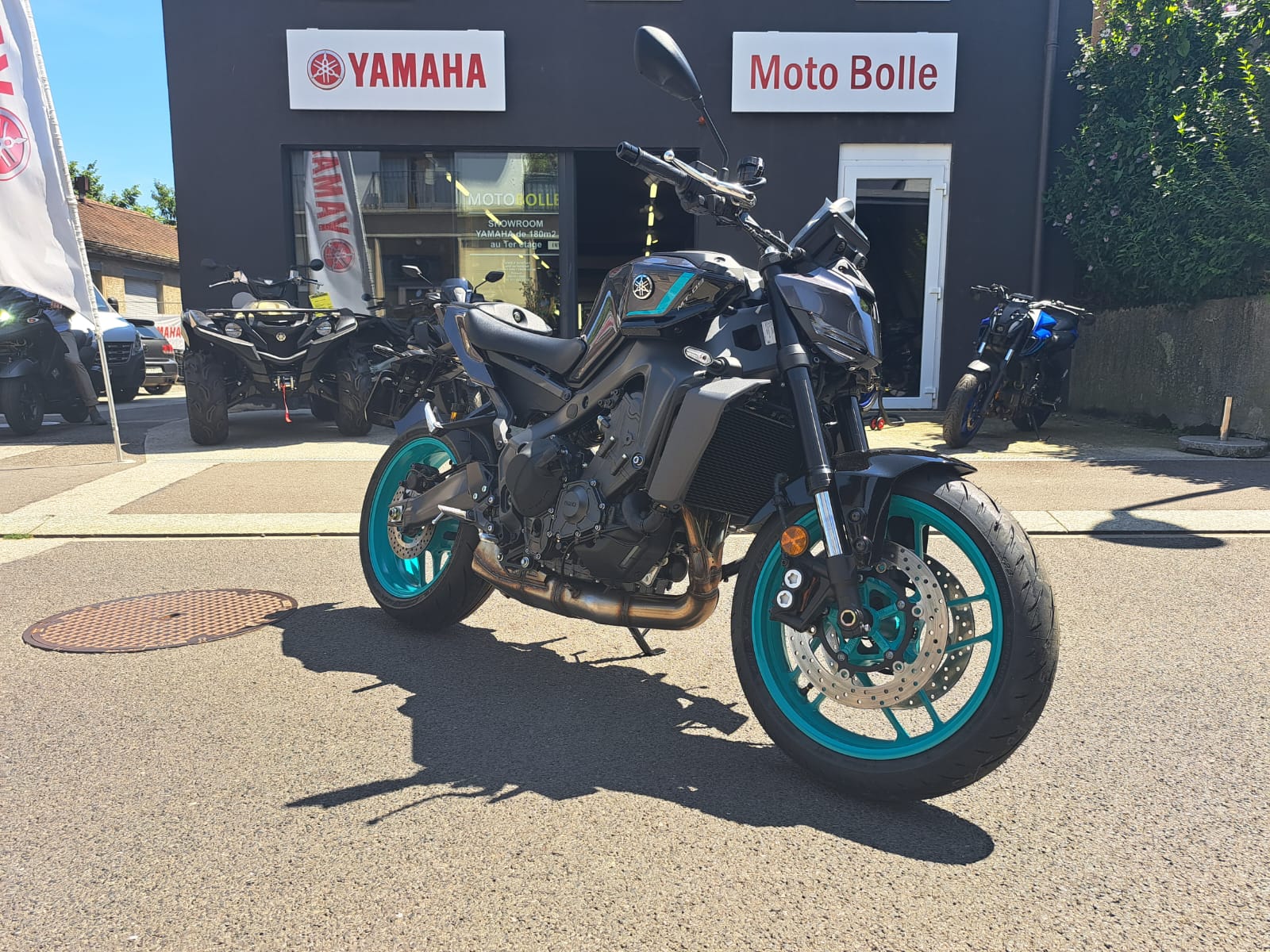 YAMAHA MT-09-image-1