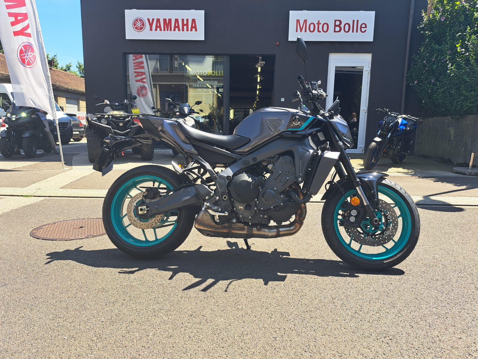 YAMAHA MT-09-image-0