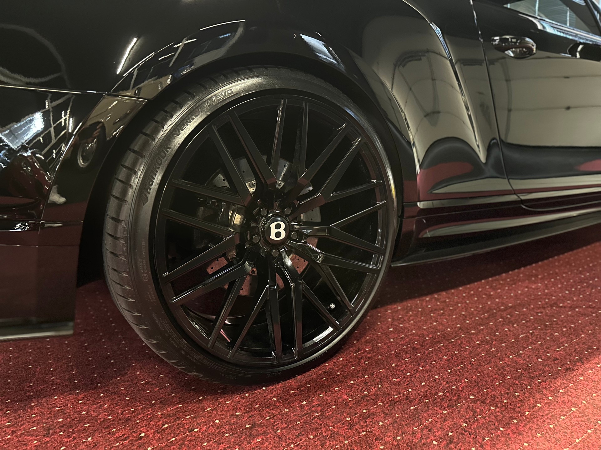 BENTLEY Continental Supersports 6.0 W12 / 1 of 710 / ** 5 Stern Garantie **-image-6