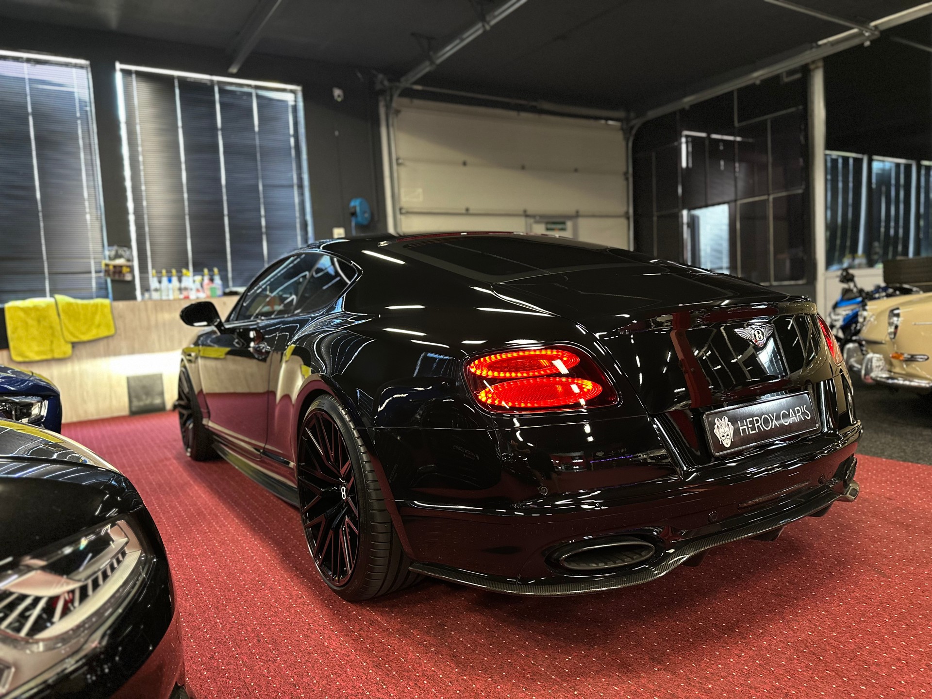 BENTLEY Continental Supersports 6.0 W12 / 1 of 710 / ** 5 Stern Garantie **-image-10