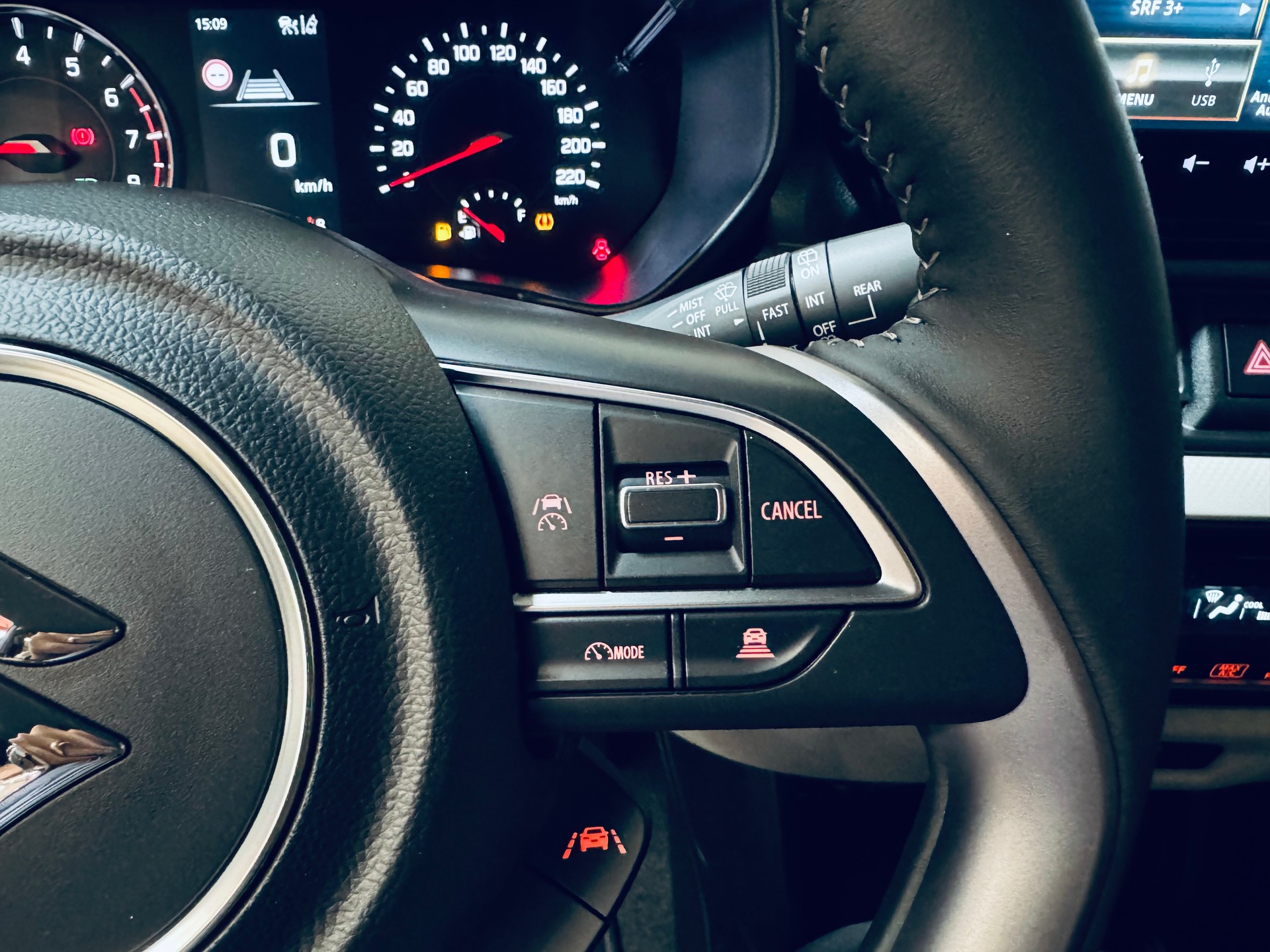 SUZUKI Swift 1.2 Compact+ Hybrid 4x4-image-18