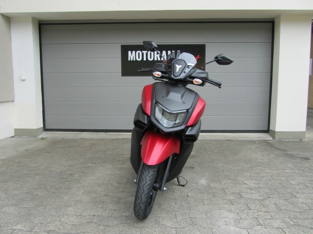 YAMAHA LCG 125 RayZR-image-4