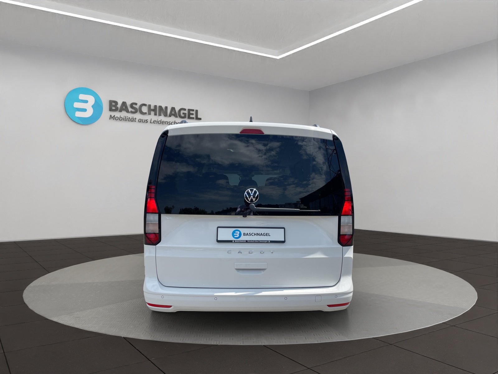 VW Caddy Maxi 2.0 TDI Liberty 4Motion-image-4
