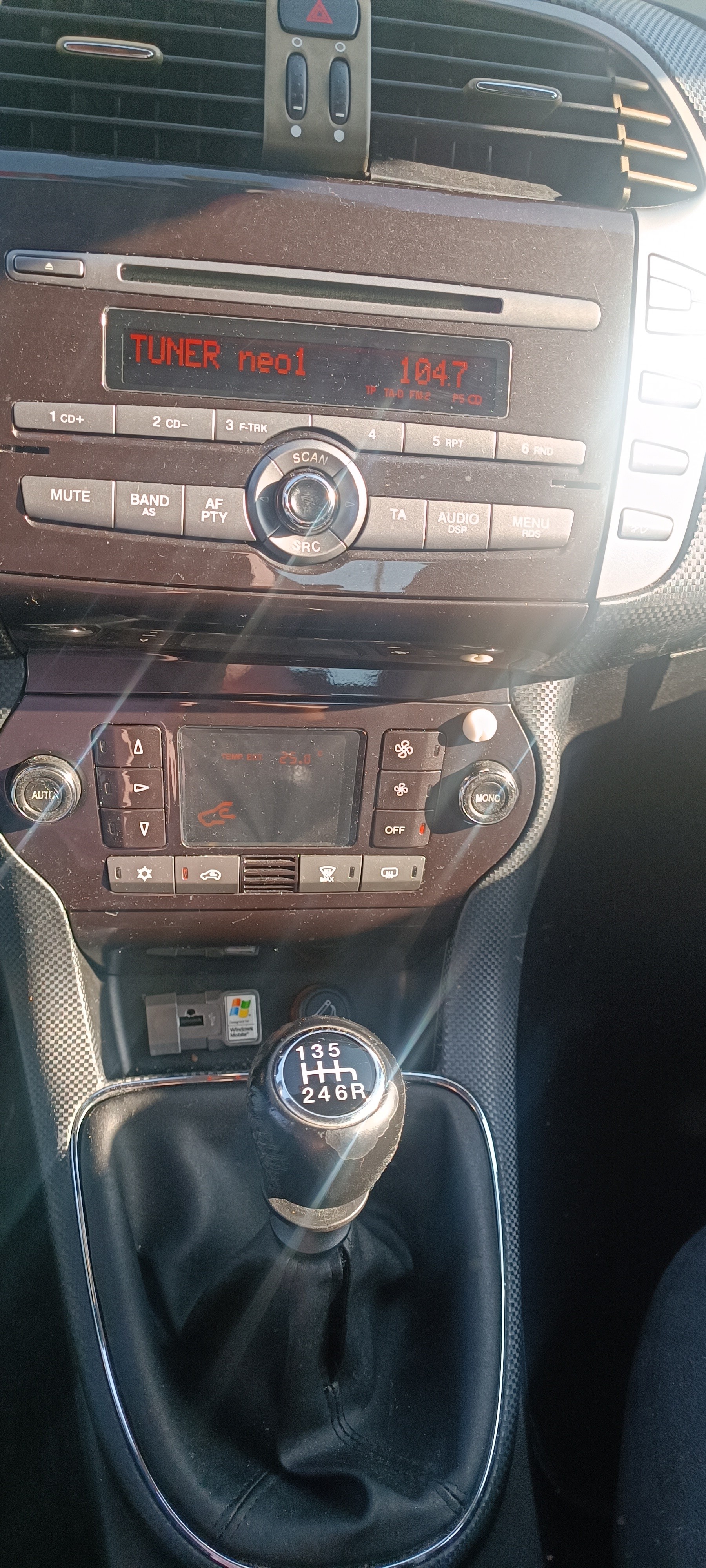 FIAT Bravo 1.9 16V JTD Dynamic-image-12
