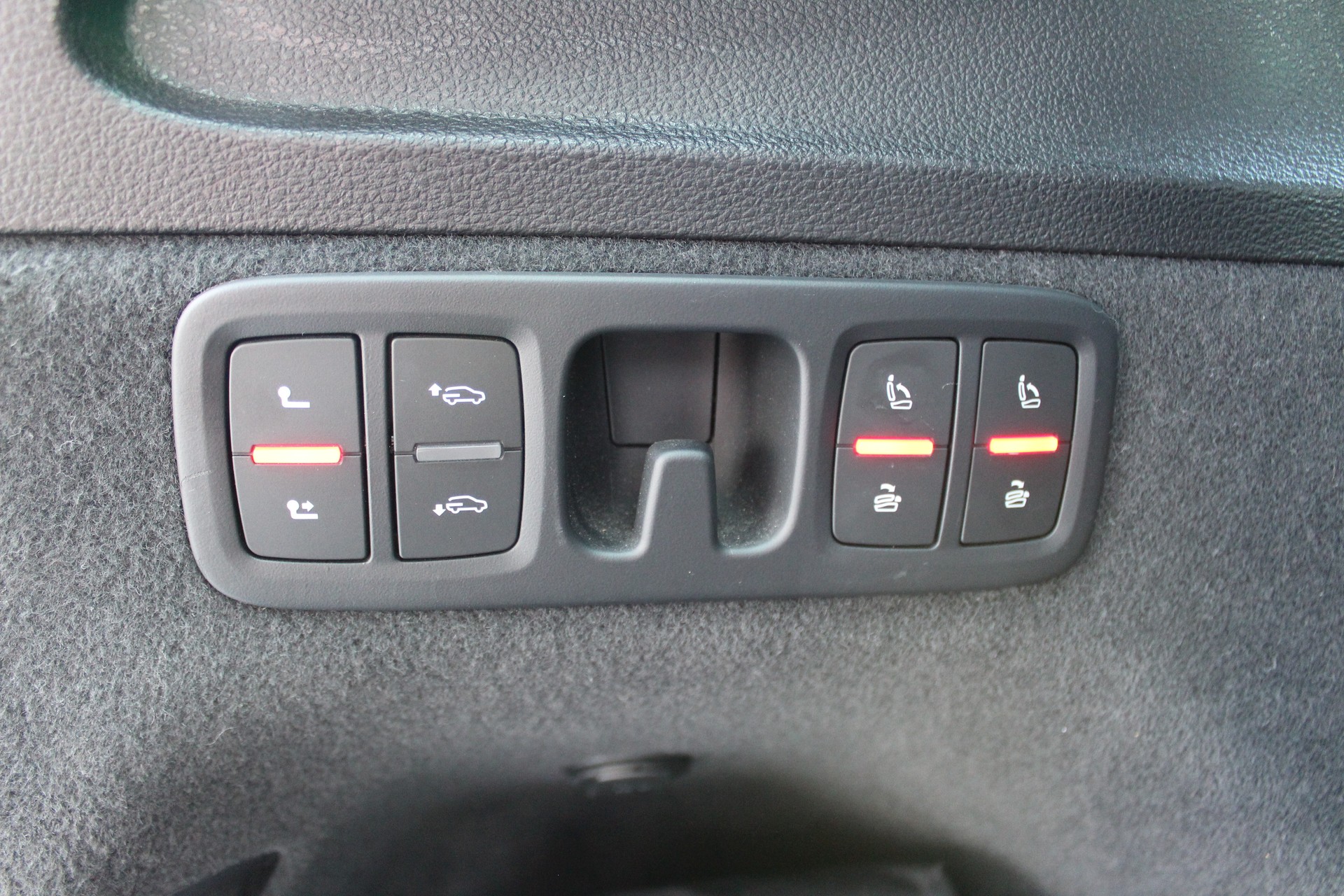AUDI Q7 3.0 TDI quattro tiptronic 7-Plätzer-image-26
