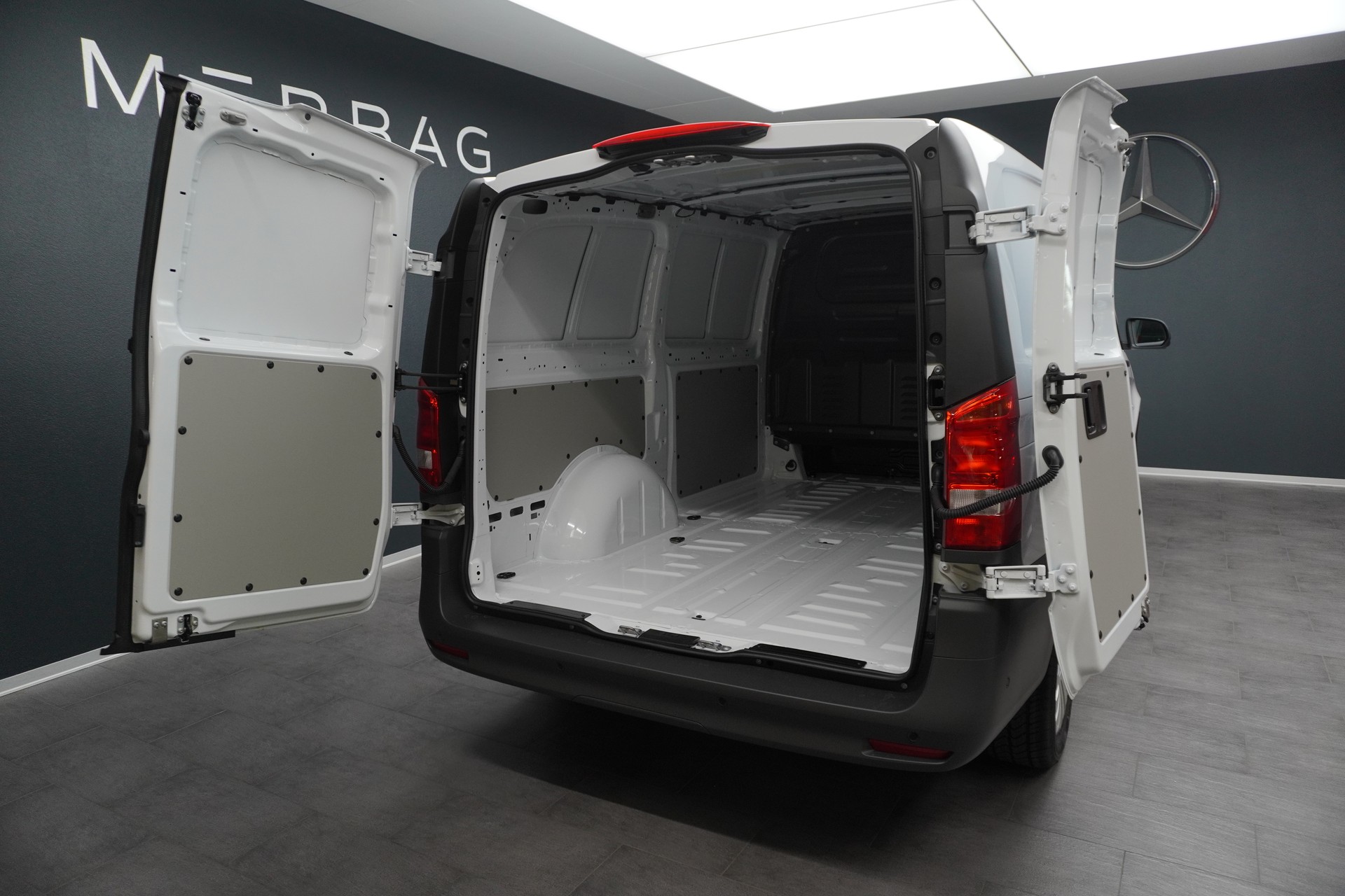 MERCEDES-BENZ Vito 114 CDI KA PRO 3200mm L 4Matic-image-12