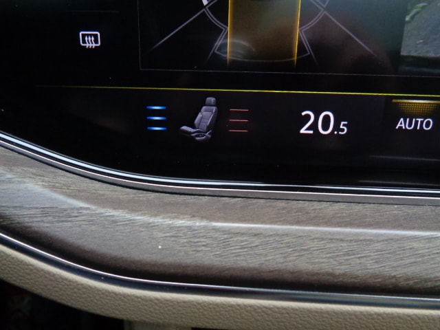 VW Touareg 3.0 TSI Atmosphere Tiptronic-image-9