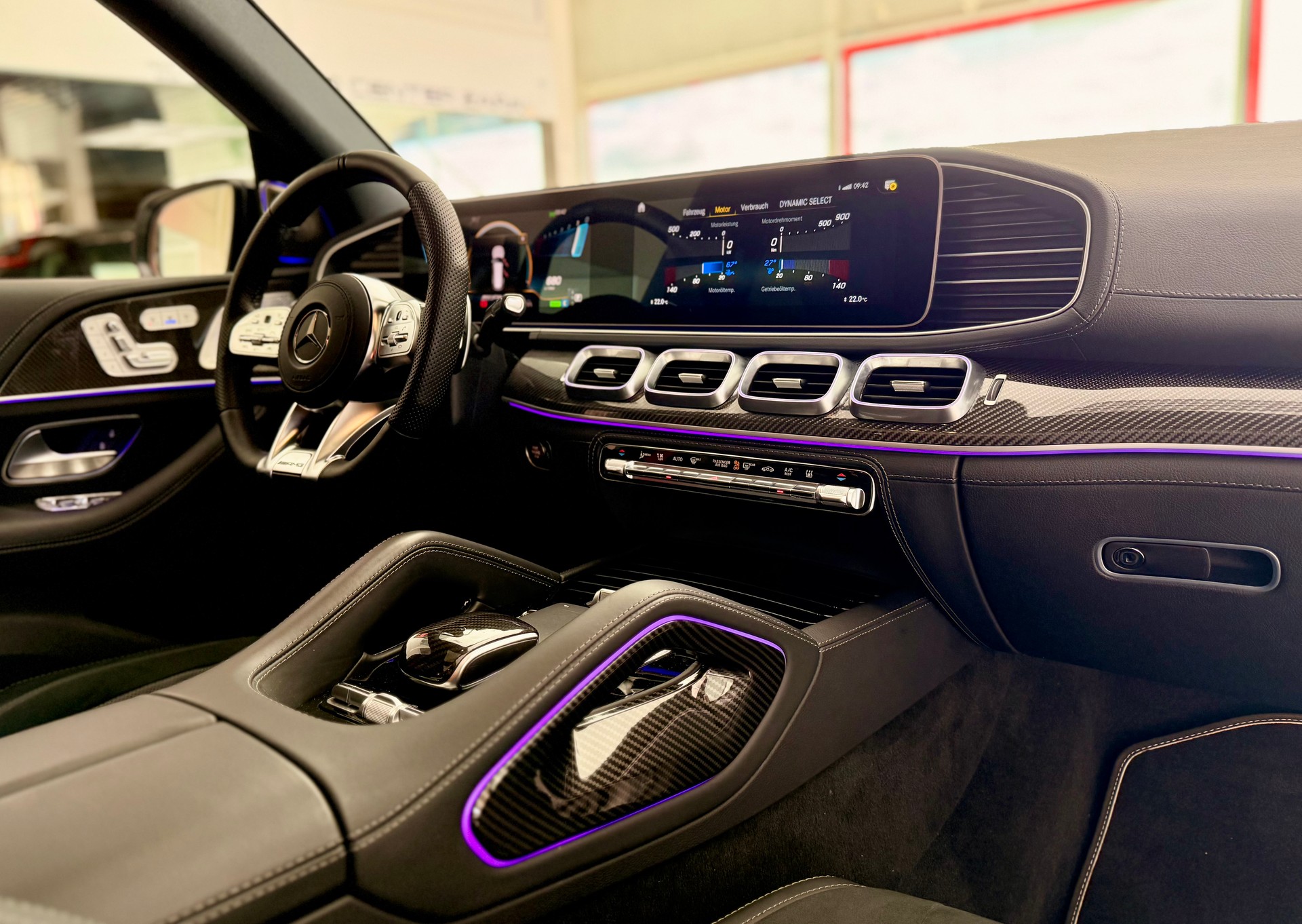 MERCEDES-BENZ GLS 63 S 4Matic+ TCT 9G-image-22