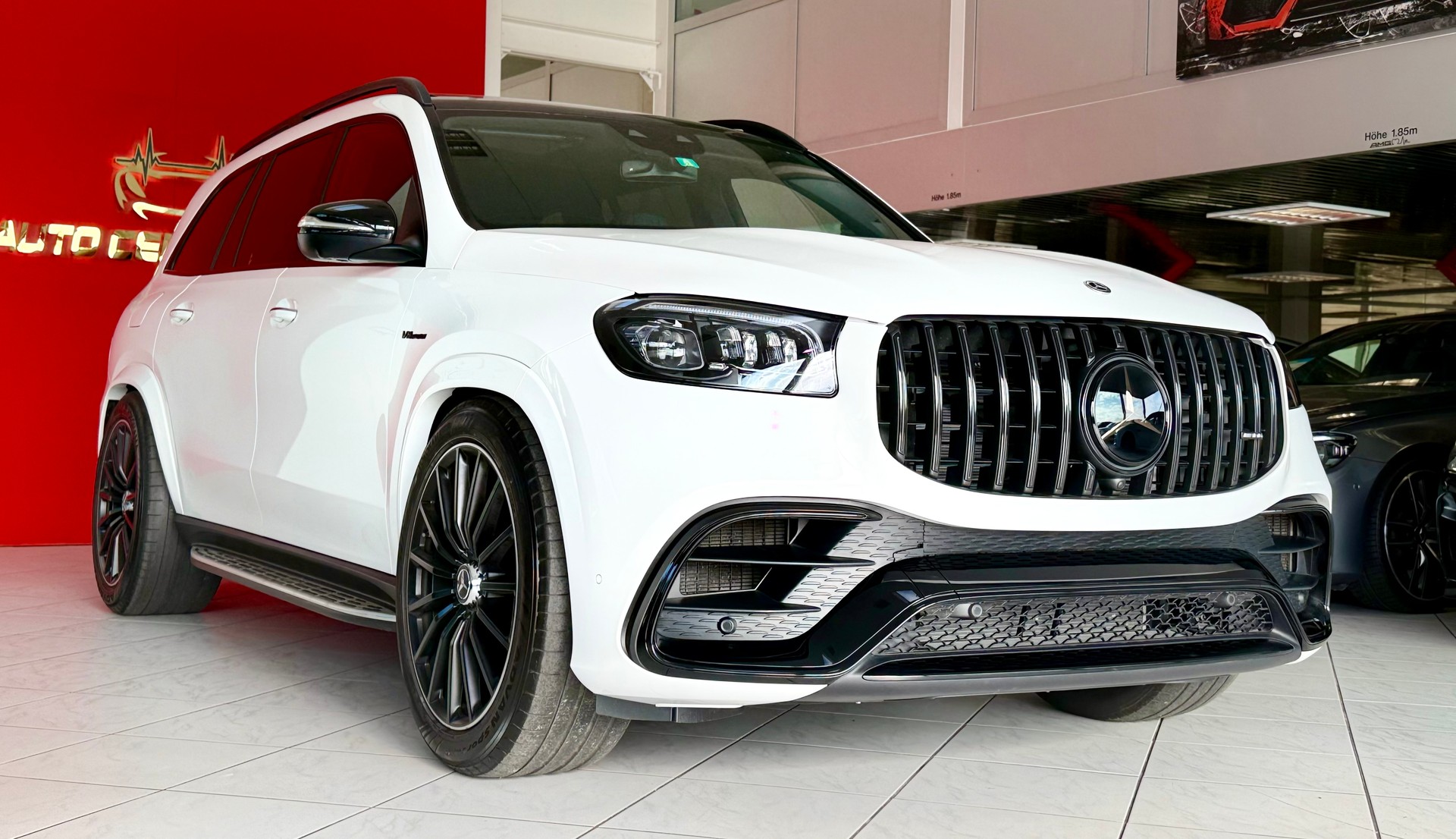 MERCEDES-BENZ GLS 63 S 4Matic+ TCT 9G-showroom-element-2