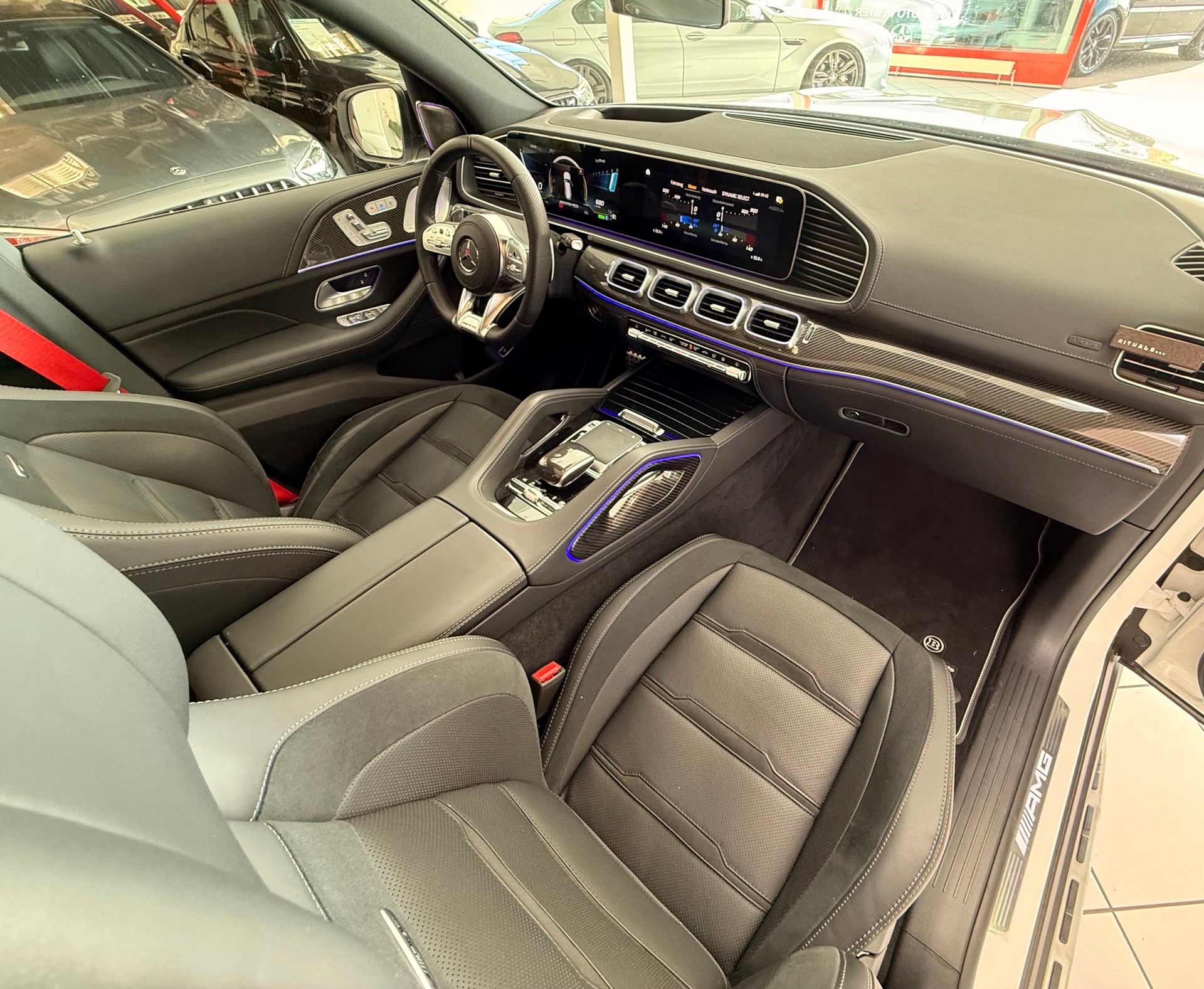 MERCEDES-BENZ GLS 63 S 4Matic+ TCT 9G-image-20